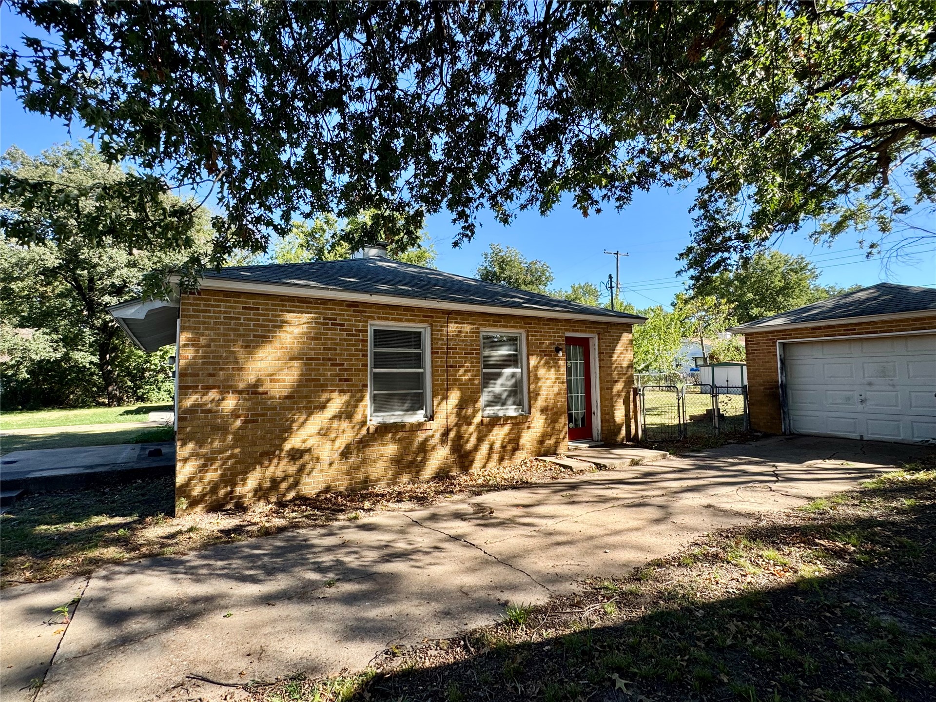 320 Park Property Photo 20