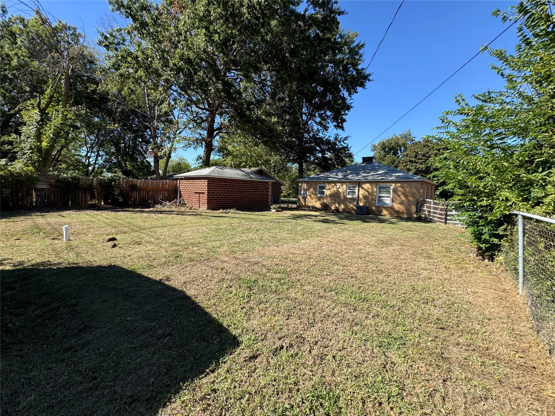 320 Park Property Photo 22