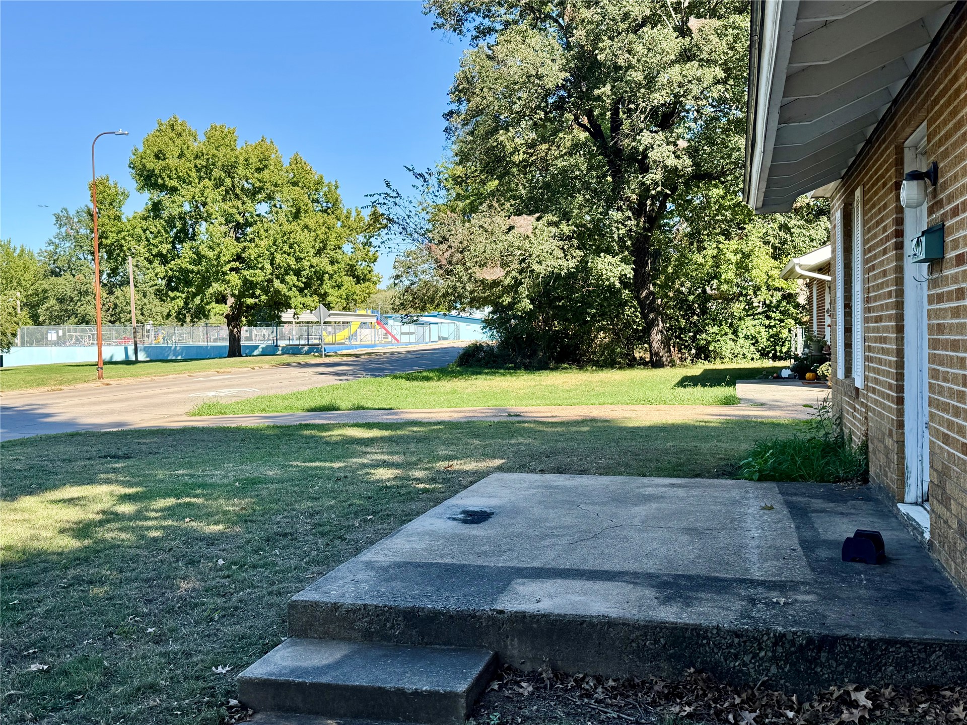 320 Park Property Photo 24