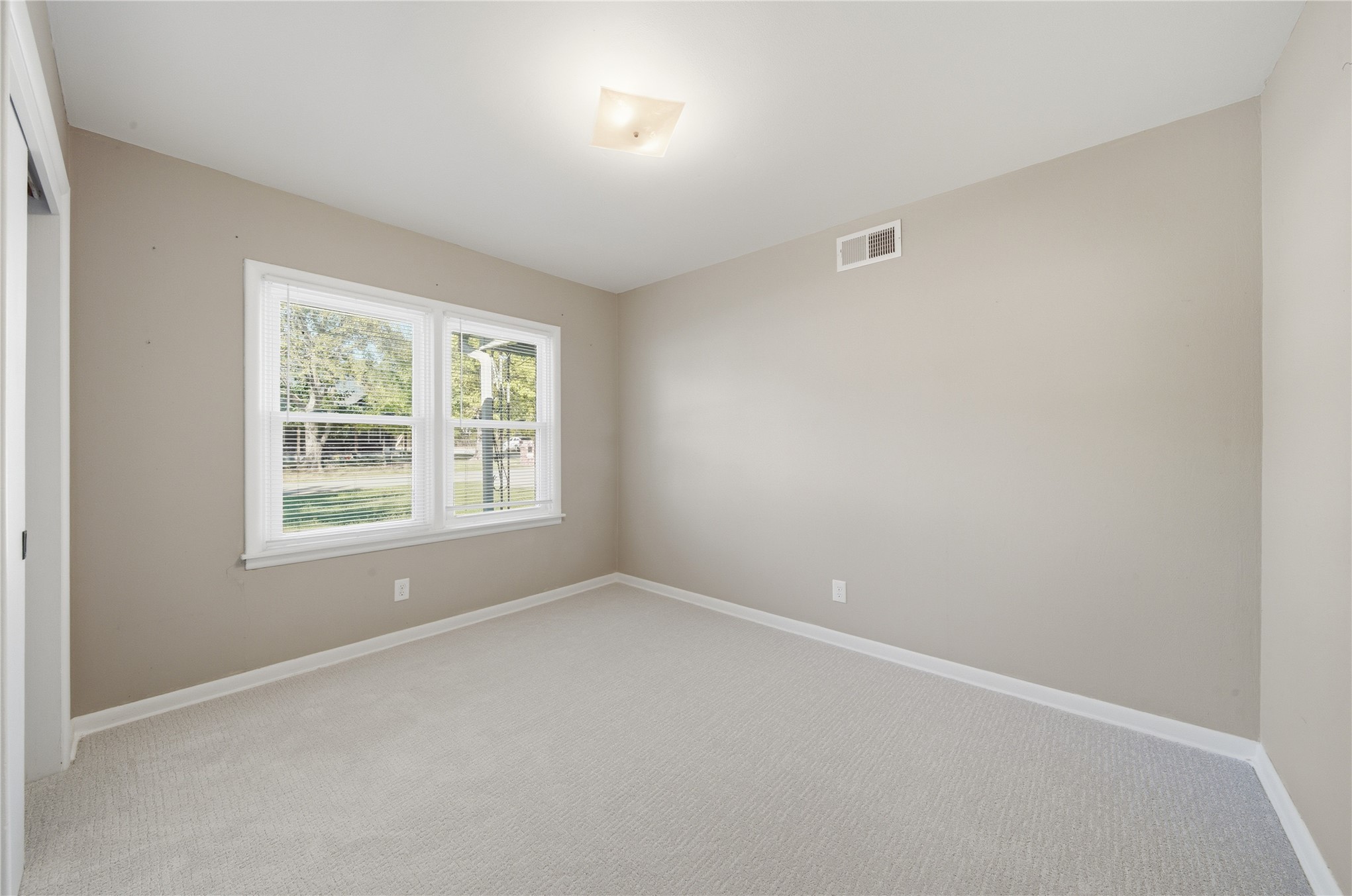 4417 S 41st West Avenue Property Photo 19