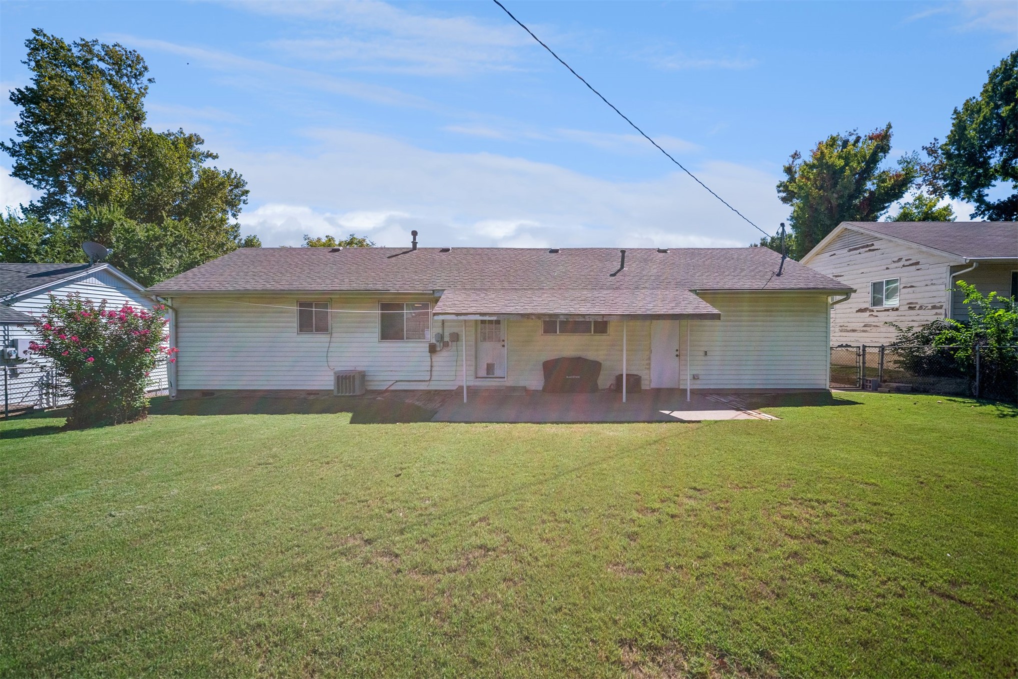 5731 E 22nd Place Property Photo 26