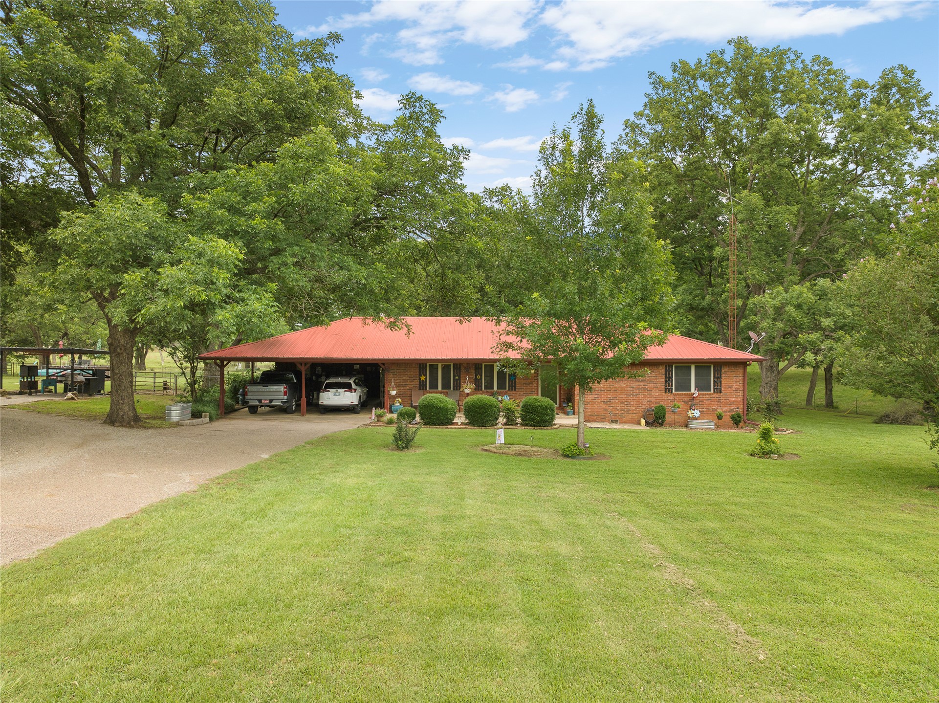 1307 Chickasaw Road Property Photo 1