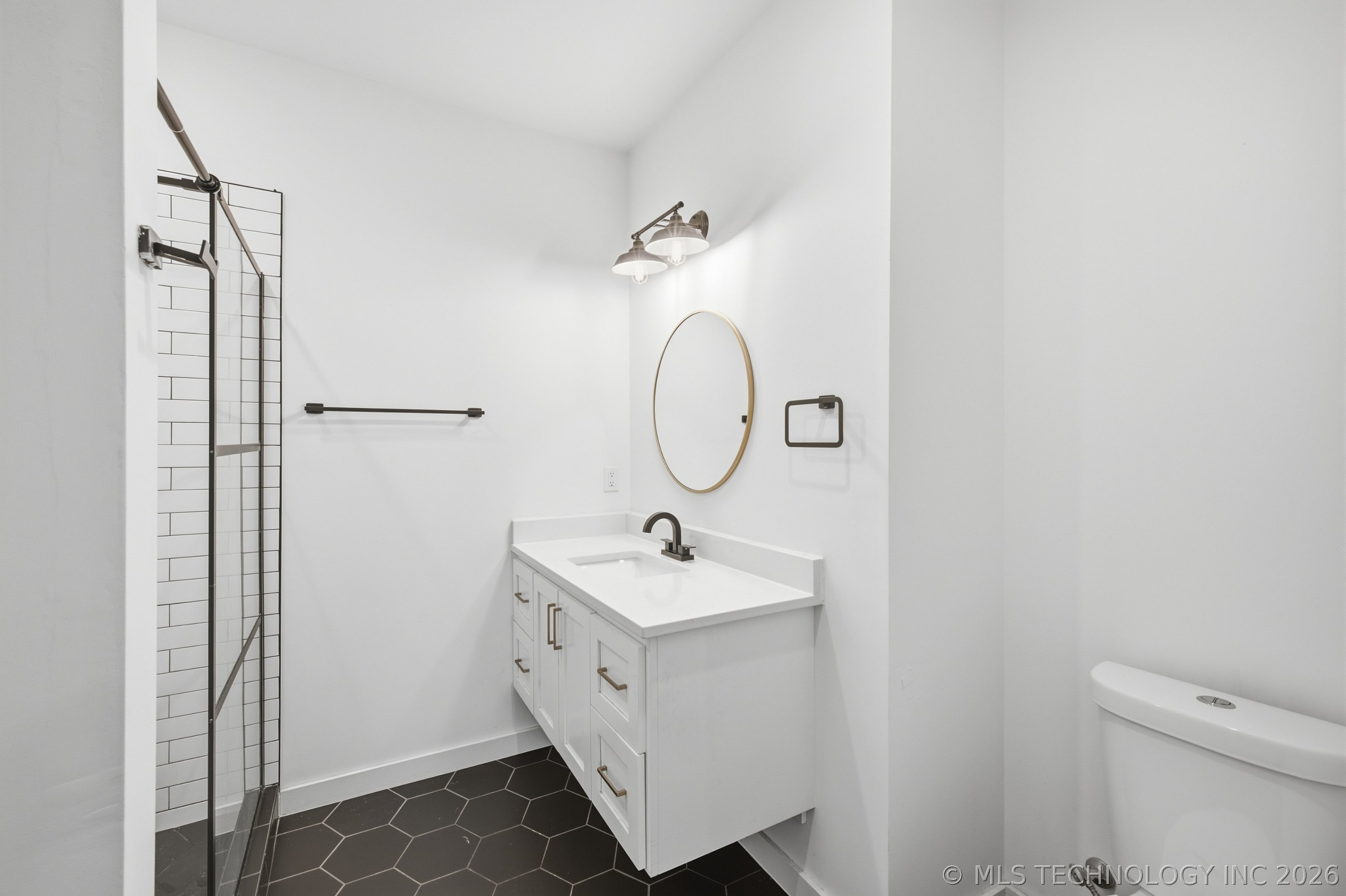 5928 S 100th East Avenue Property Photo 23