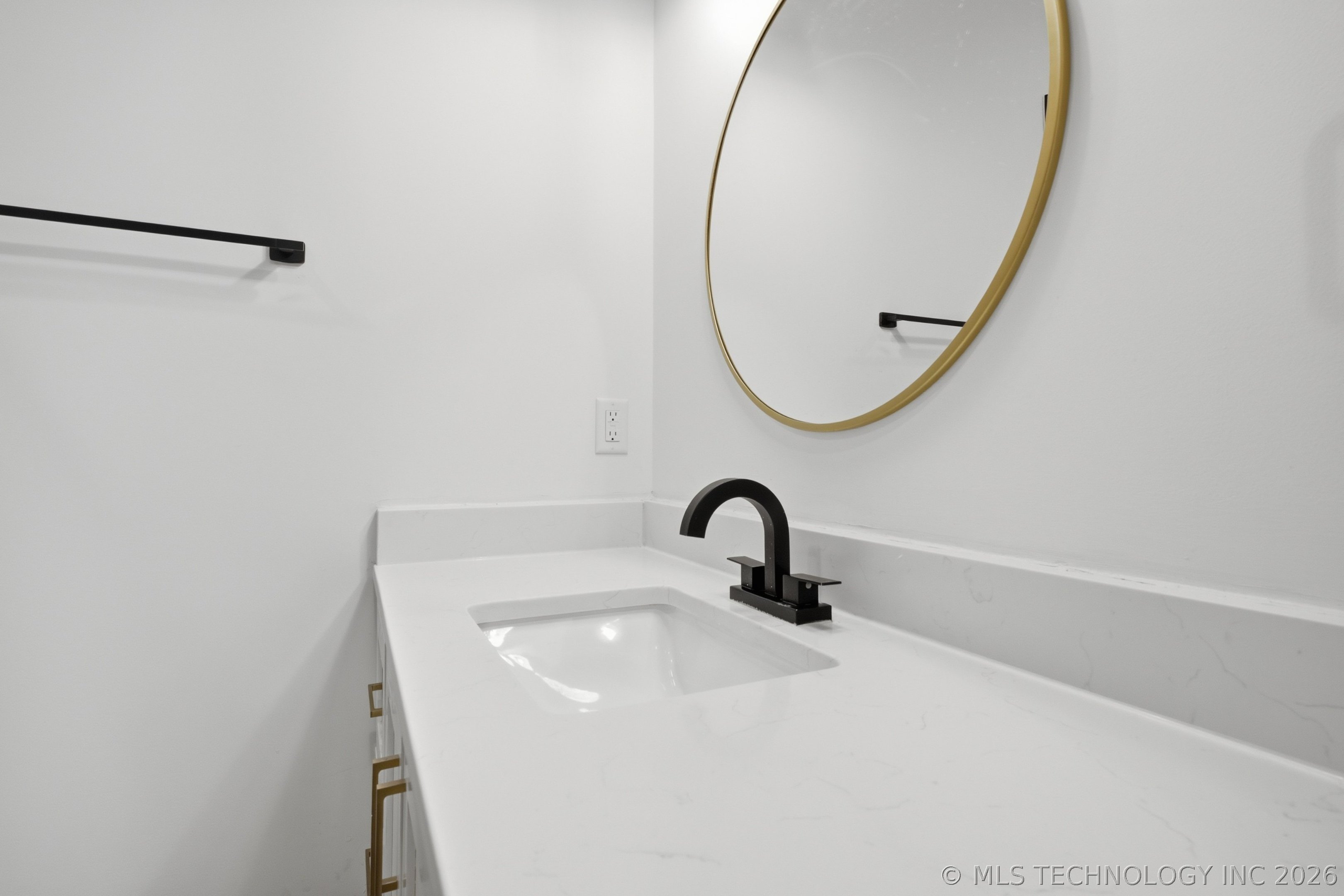 5928 S 100th East Avenue Property Photo 24