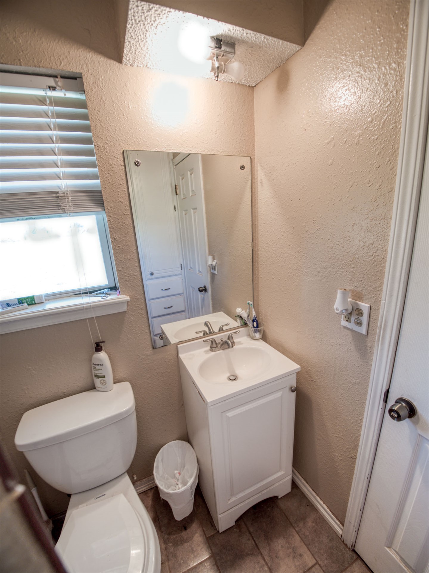 22526 N 2860 Road Property Photo 18
