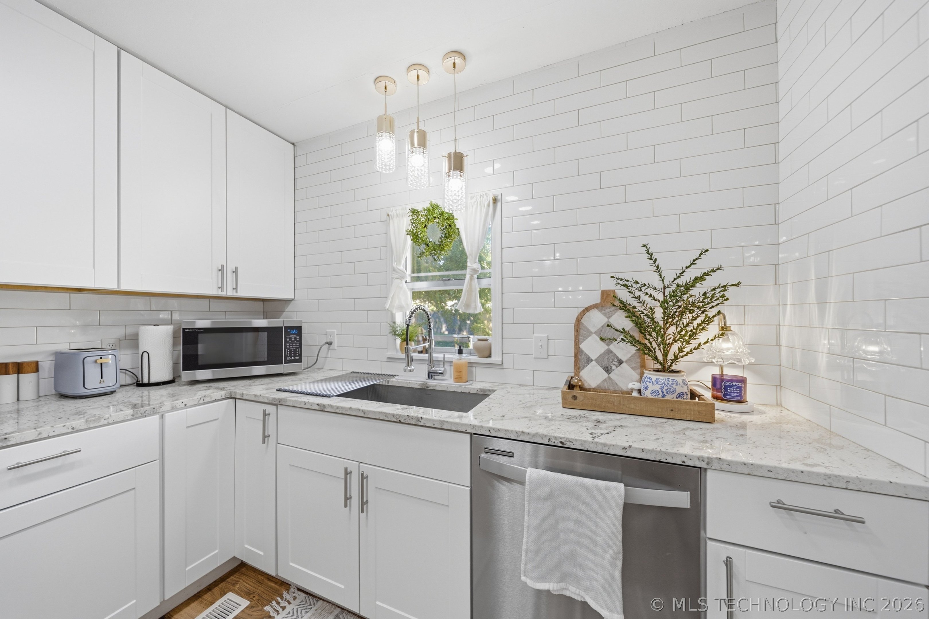 602 N C Avenue Property Photo 12