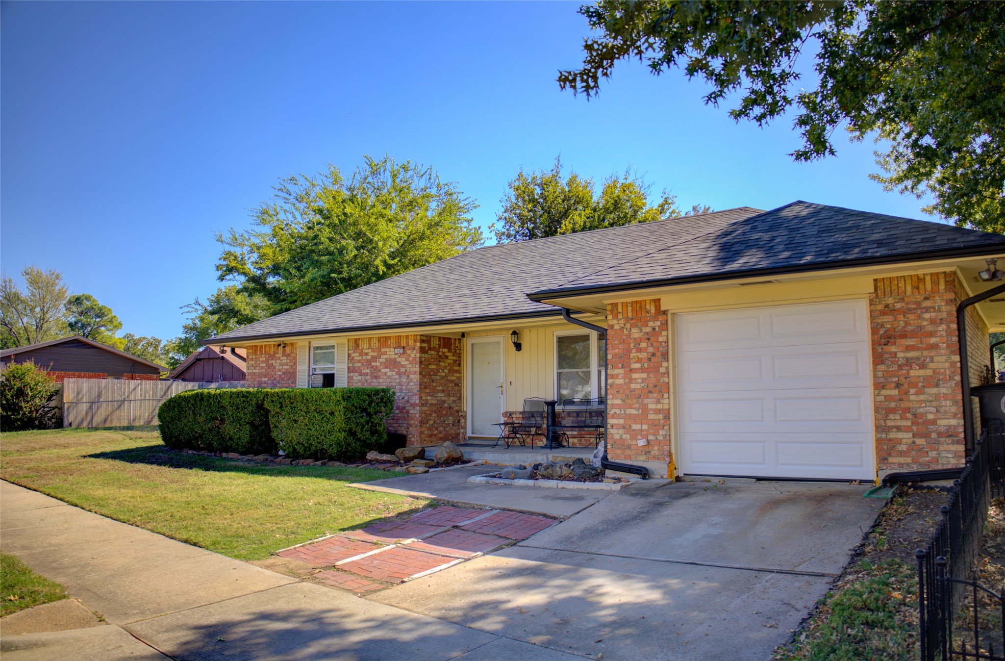 11632 E 34th Street Property Photo 1