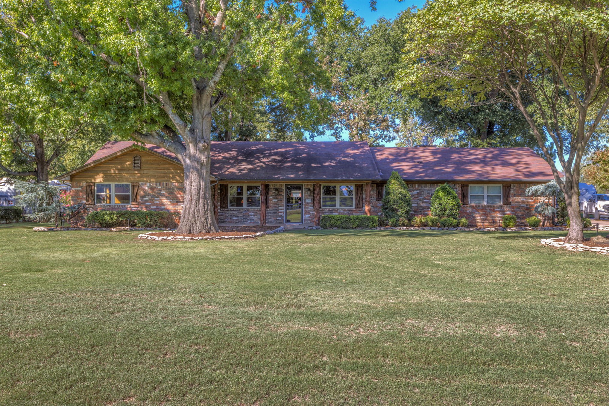 13800 S Mingo Road Property Photo 1