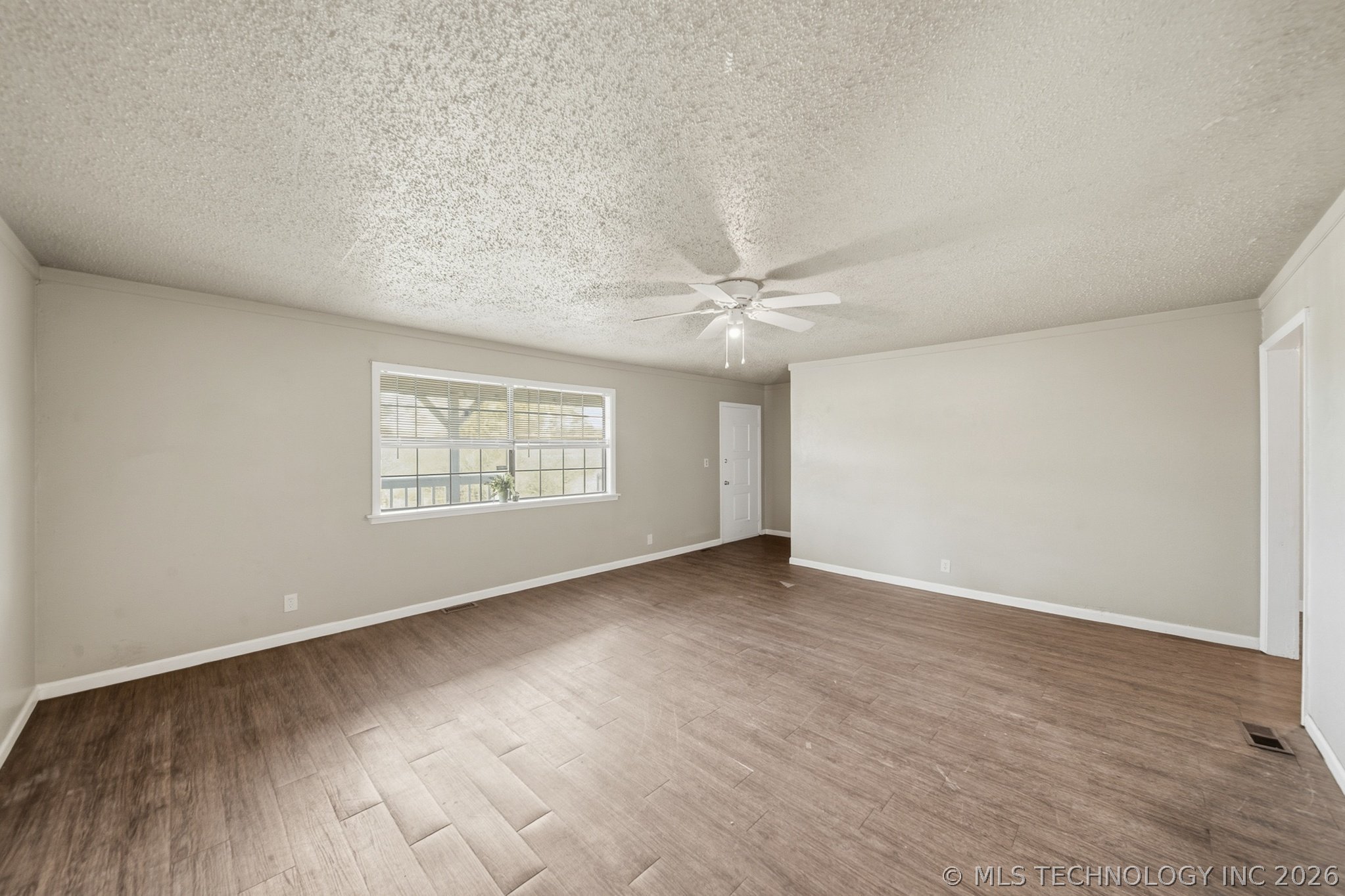 215 N Industrial Avenue Property Photo 6