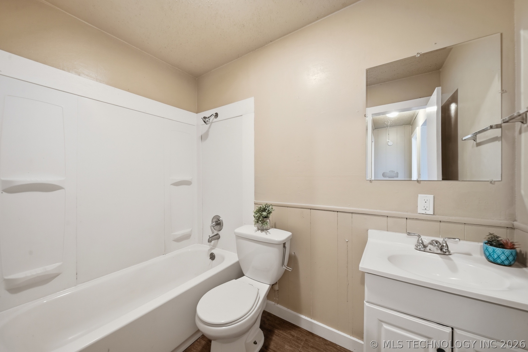 215 N Industrial Avenue Property Photo 17