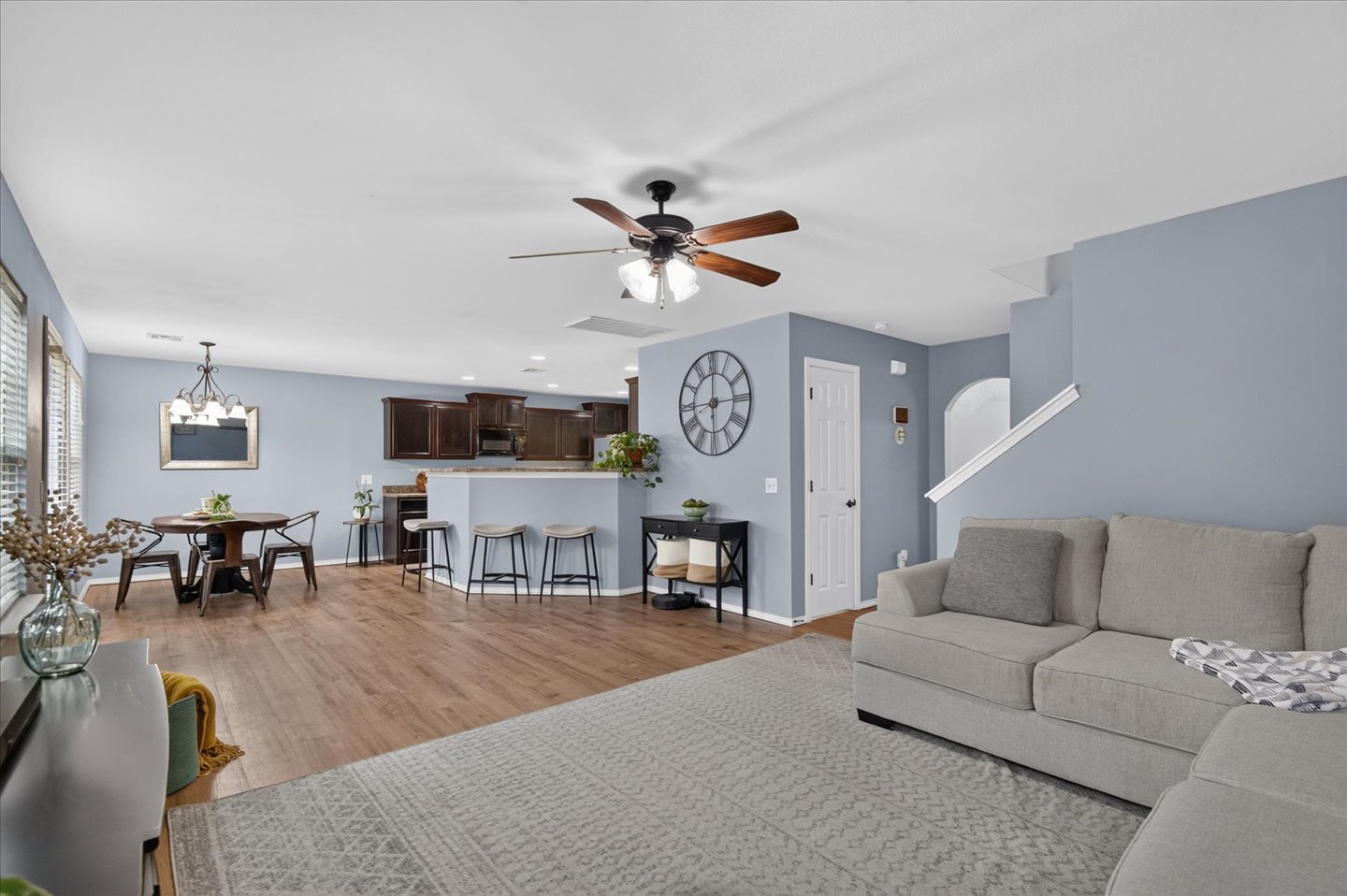 1904 Barnett Place Property Photo 5