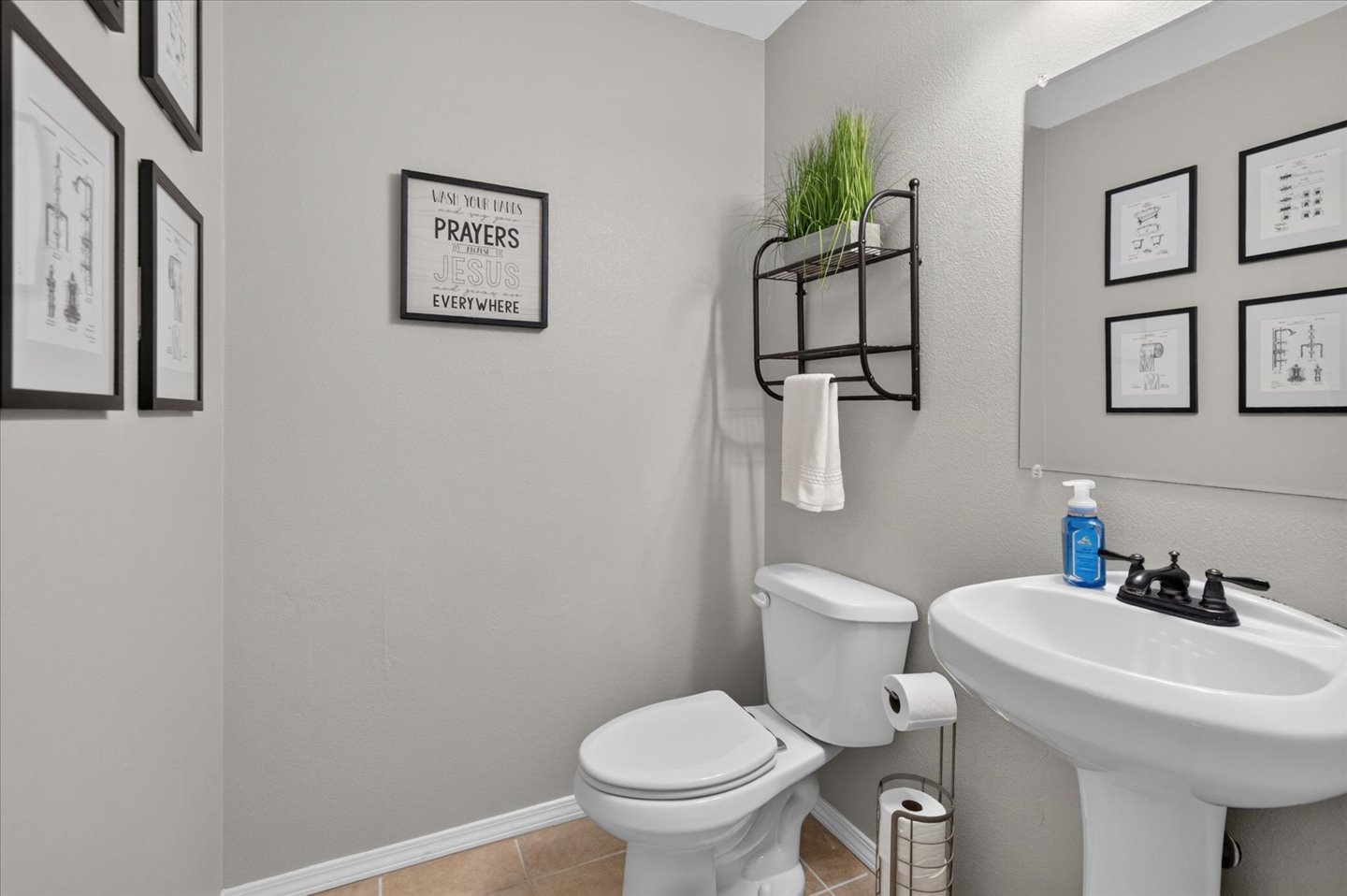 1904 Barnett Place Property Photo 23