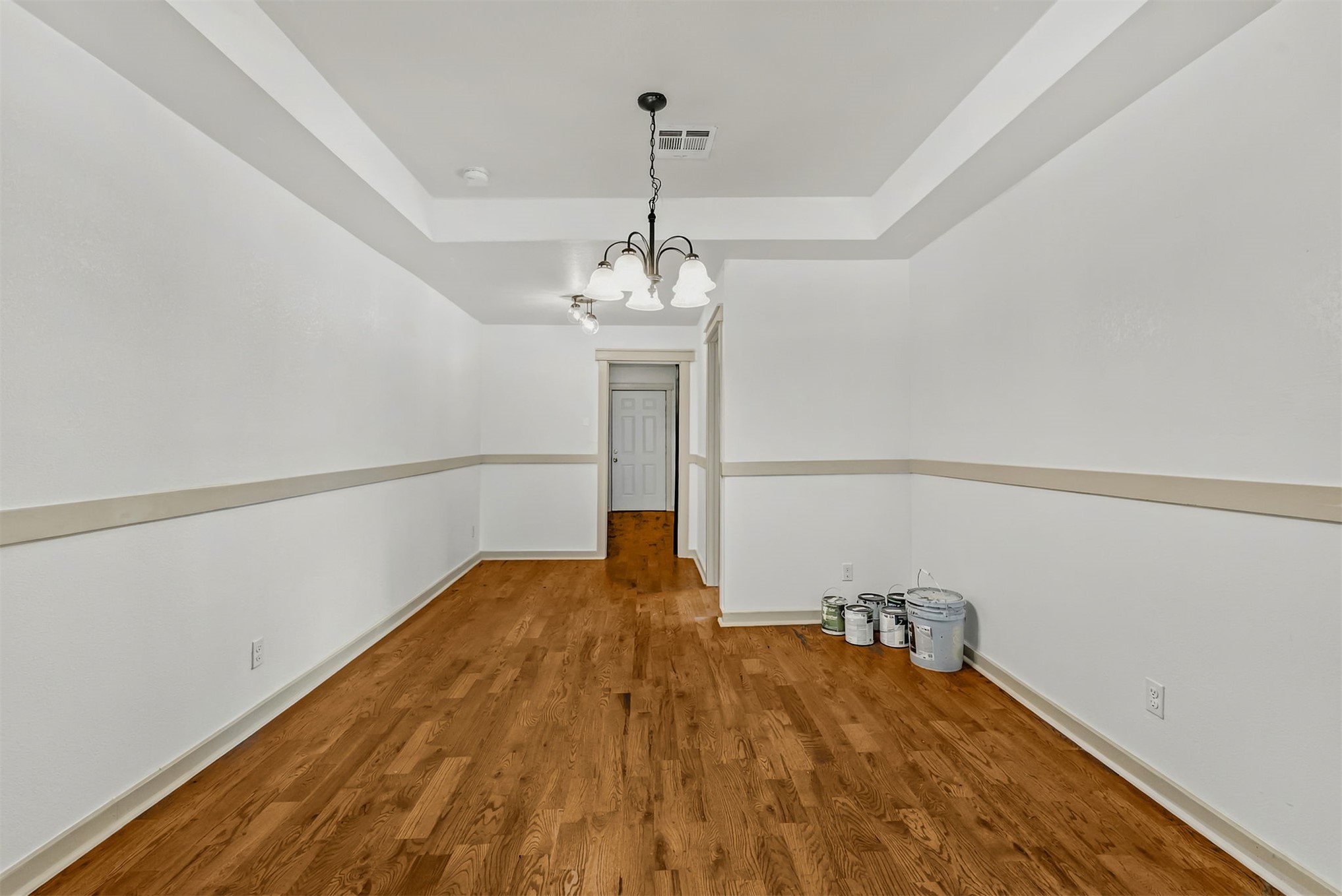 351 S Yorktown Avenue Property Photo 9