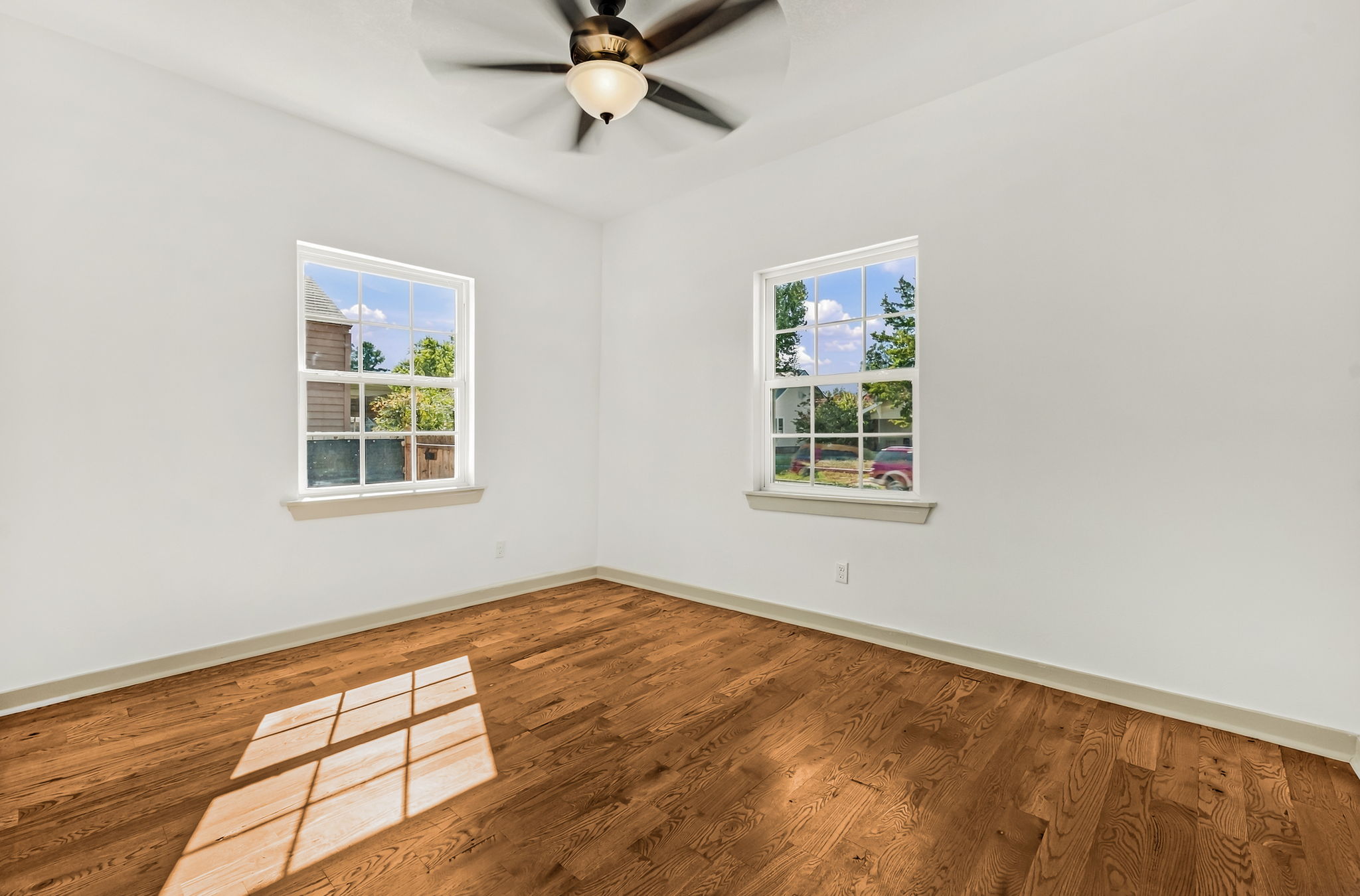 351 S Yorktown Avenue Property Photo 13