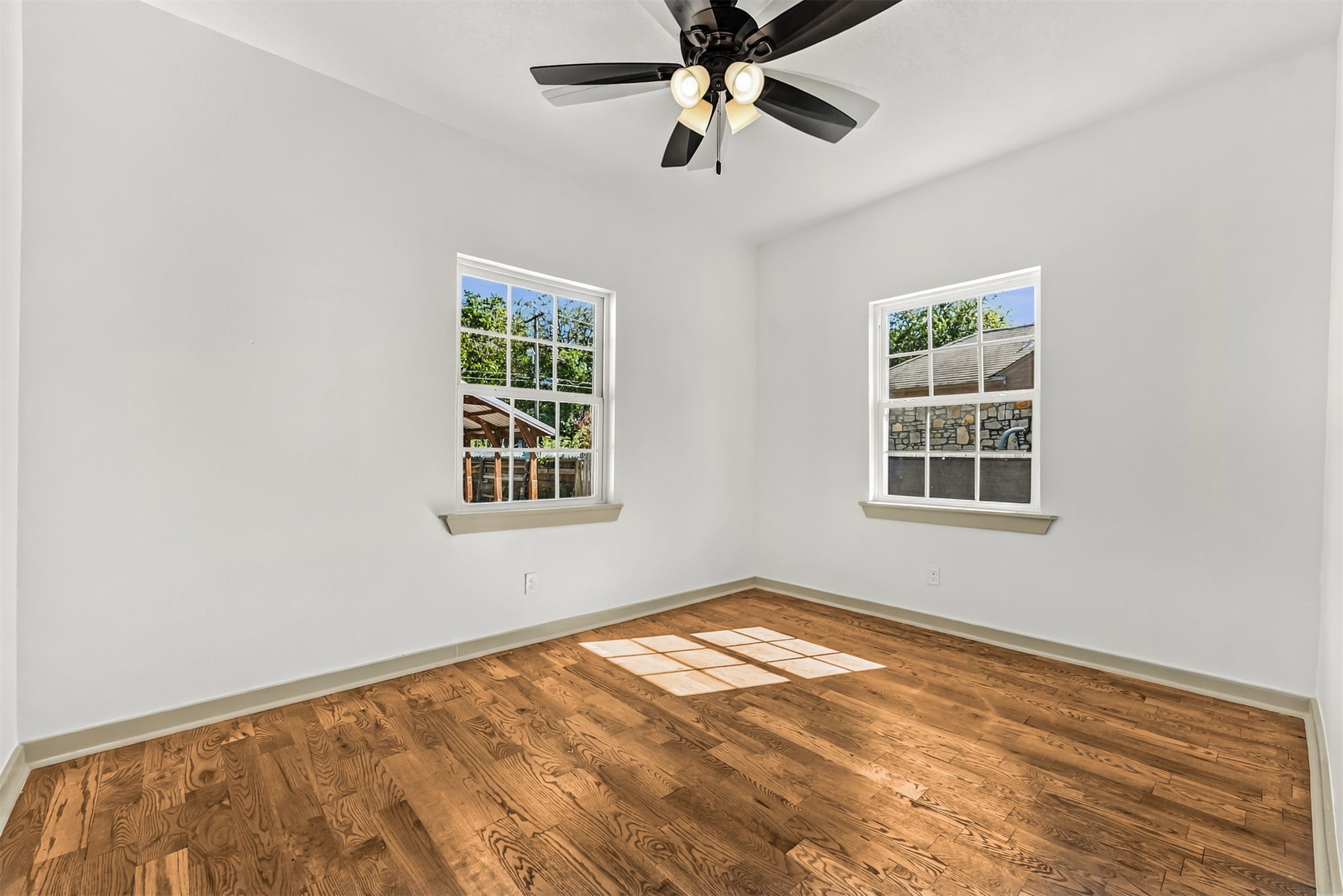 351 S Yorktown Avenue Property Photo 15