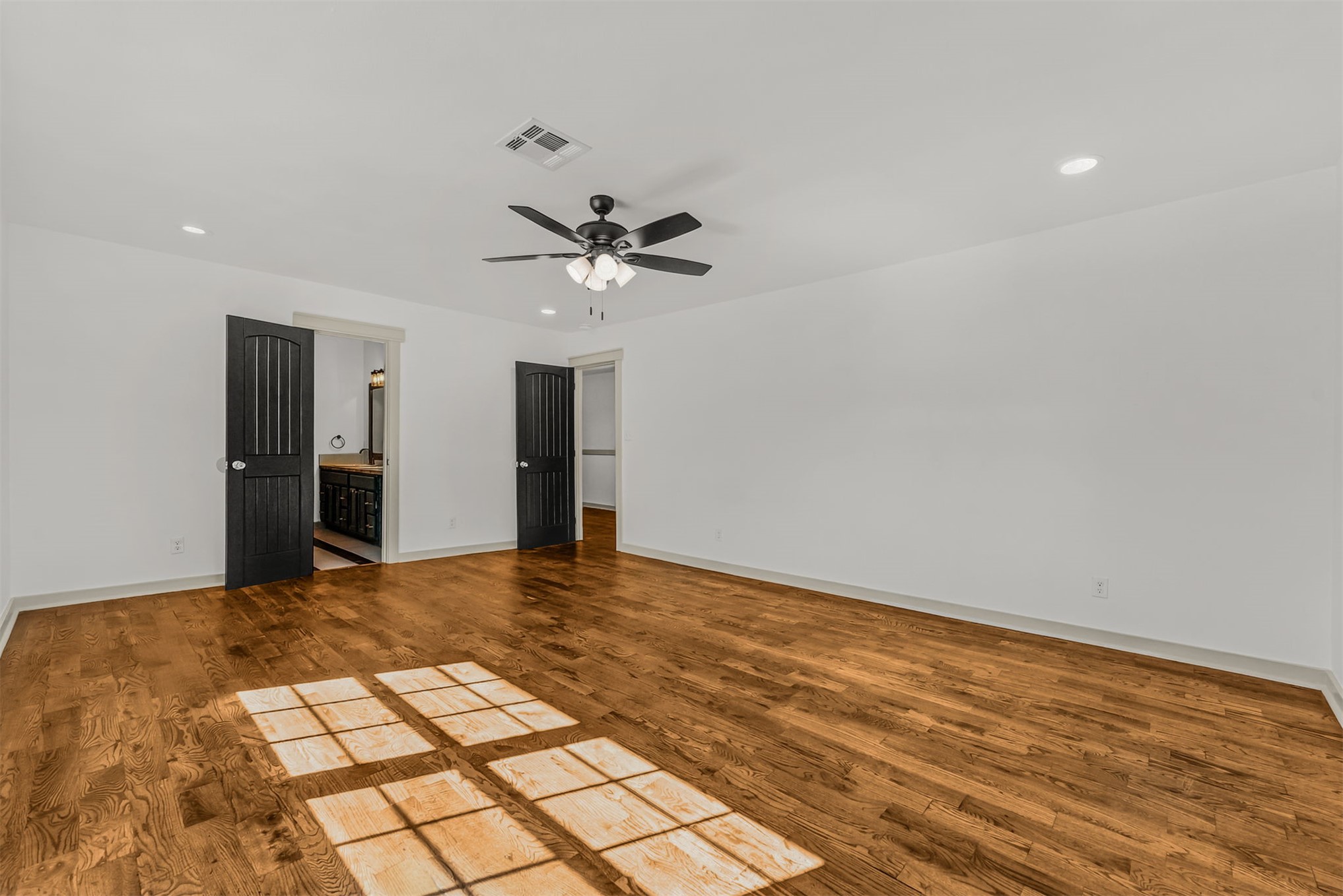 351 S Yorktown Avenue Property Photo 26