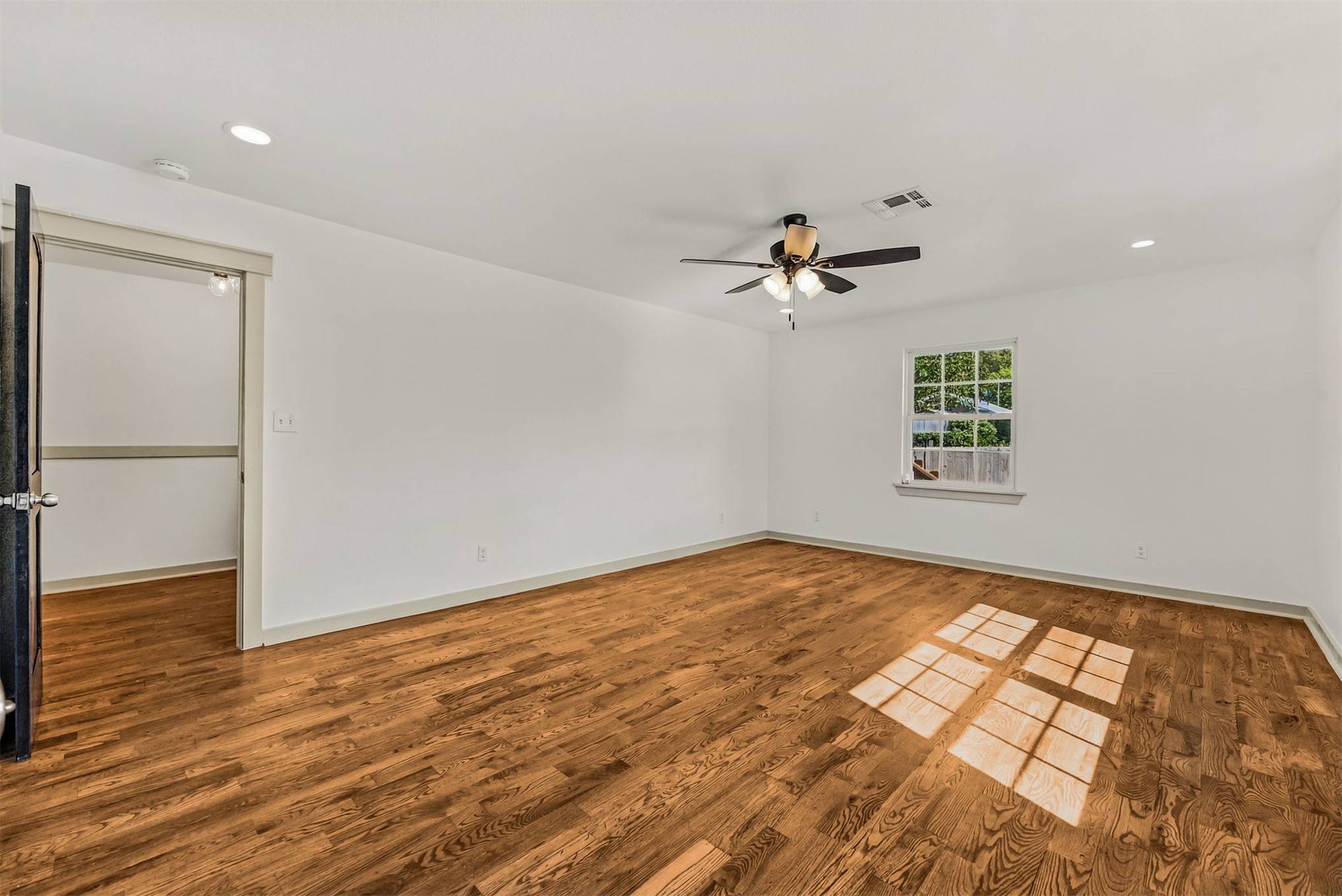 351 S Yorktown Avenue Property Photo 27
