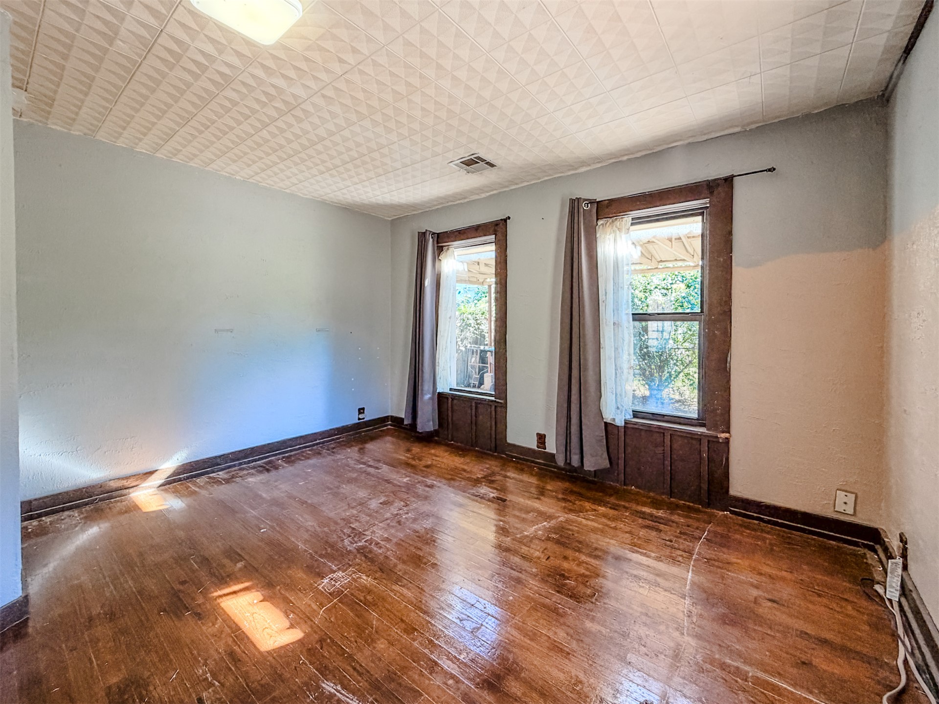 501 S Cherokee Avenue Property Photo 14