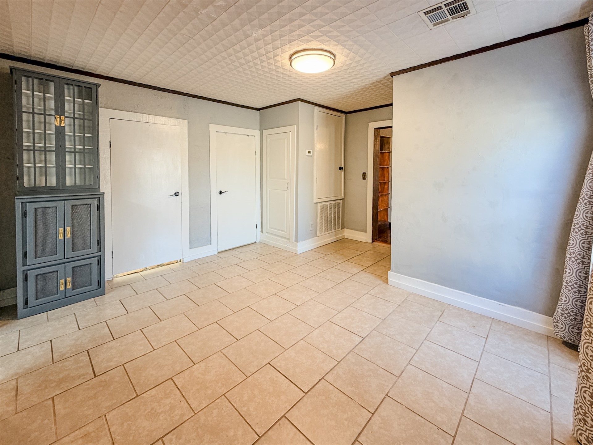 501 S Cherokee Avenue Property Photo 23