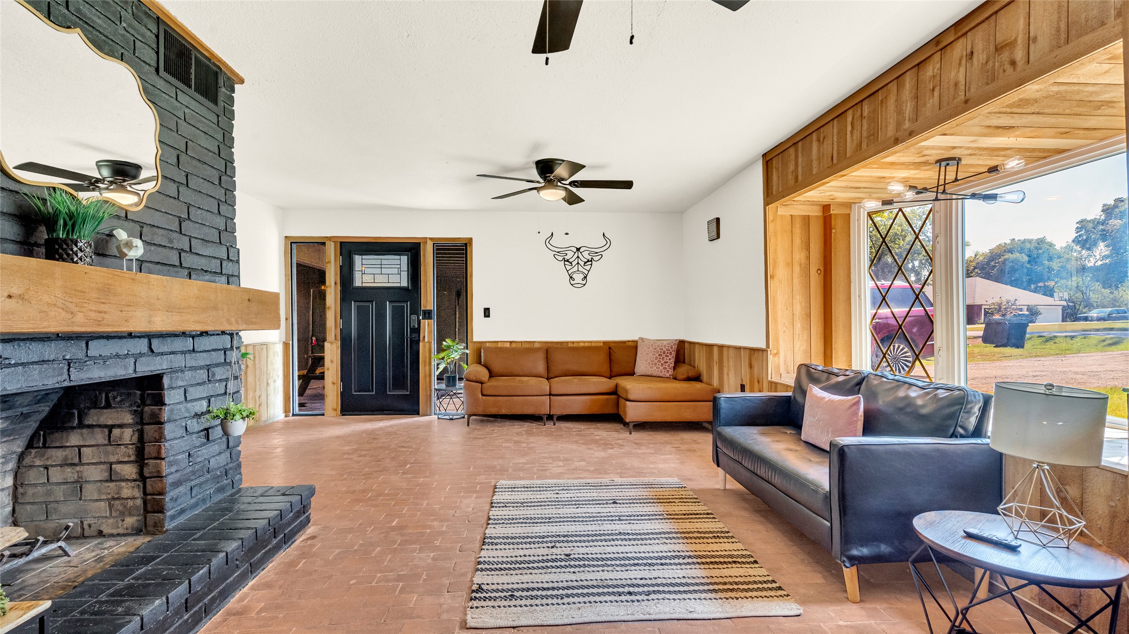 221 Meadow Road Property Photo 5