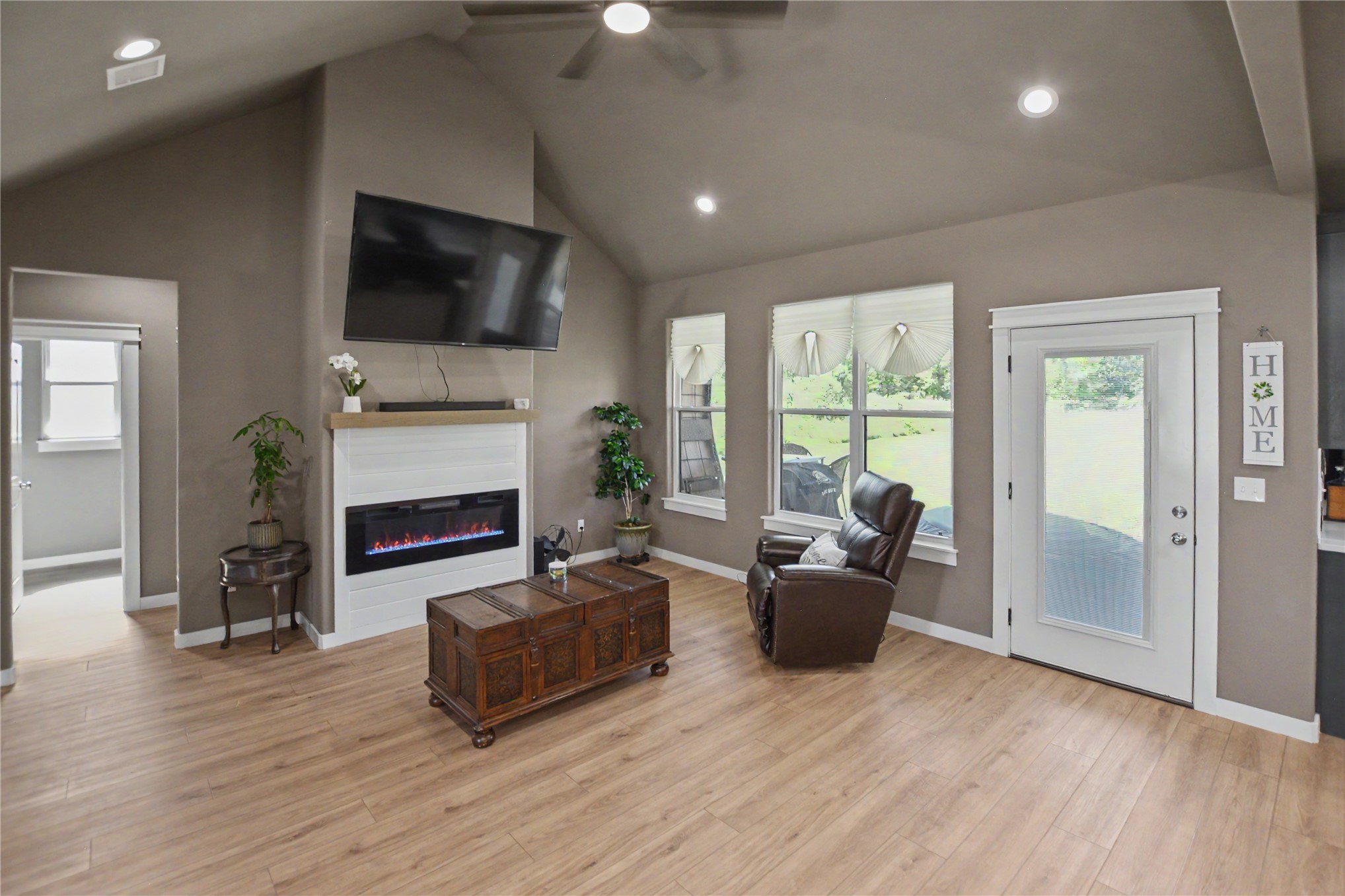 25115 S 519 Road Property Photo 3