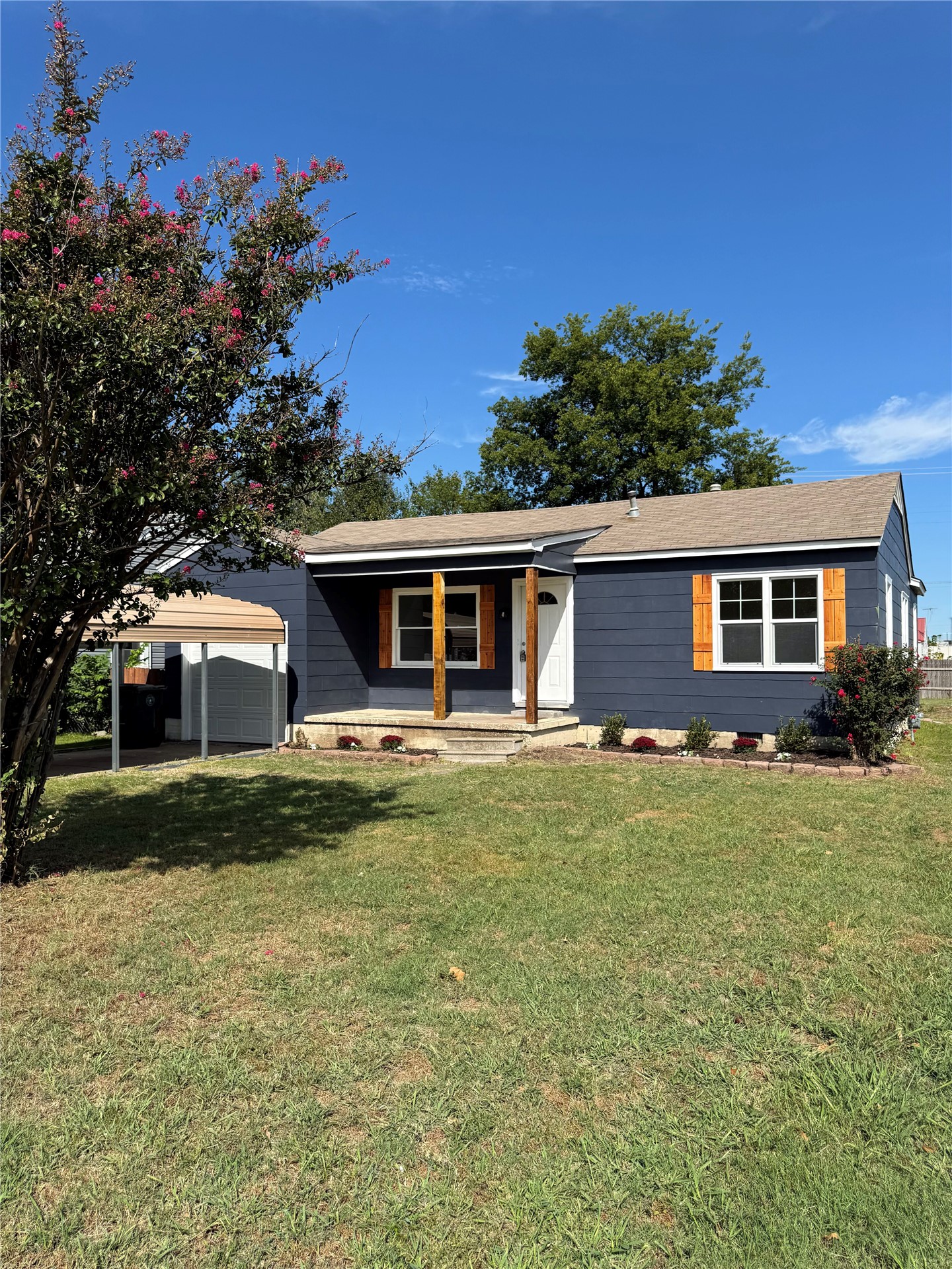 2218 Lampton Street Property Photo 1