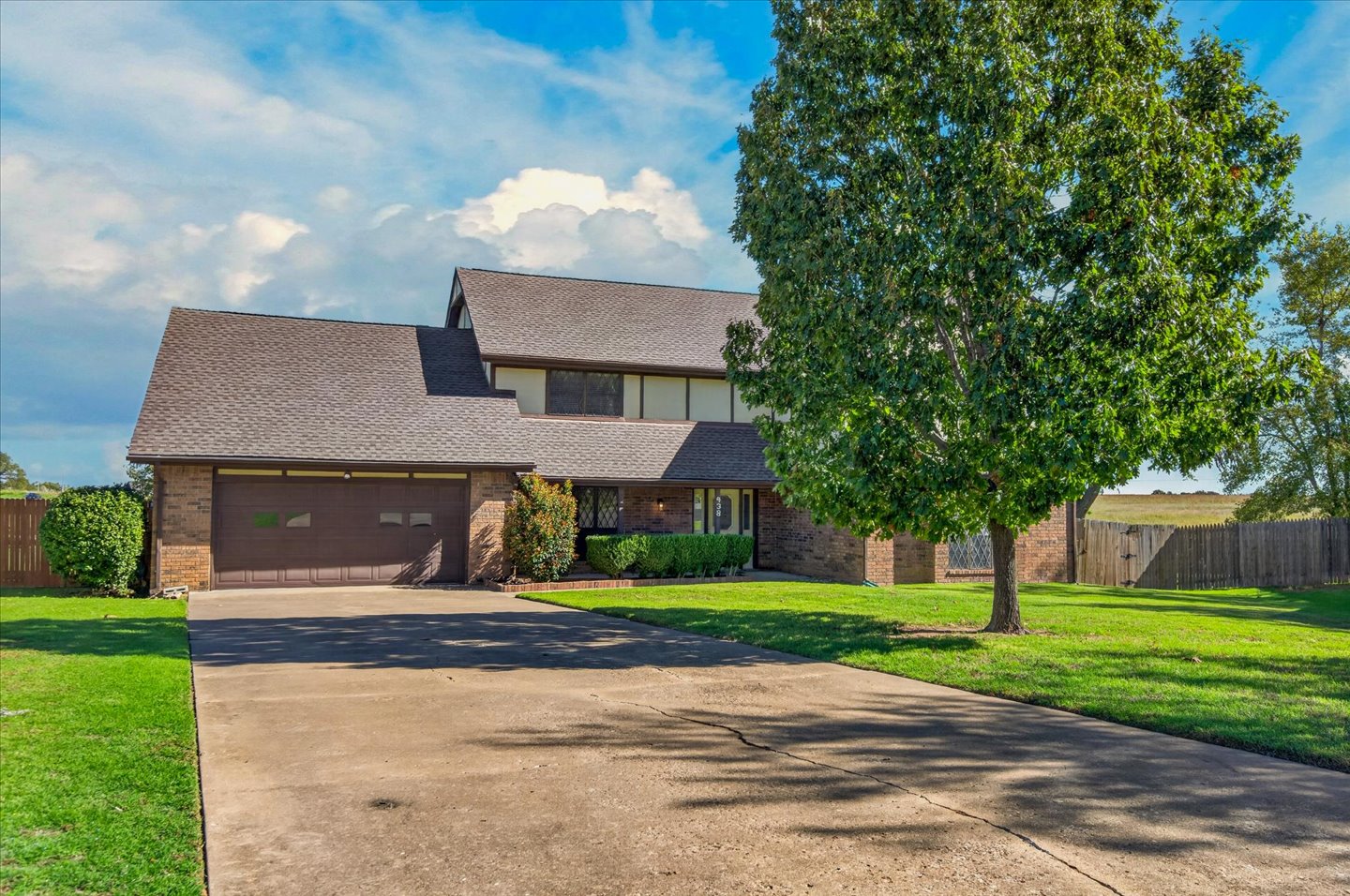438 Chisholm Circle Property Photo 1