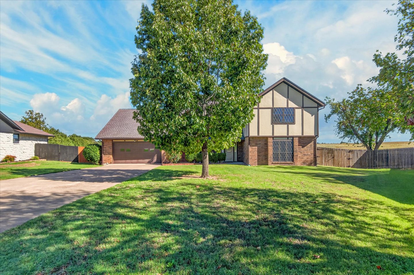 438 Chisholm Circle Property Photo 3