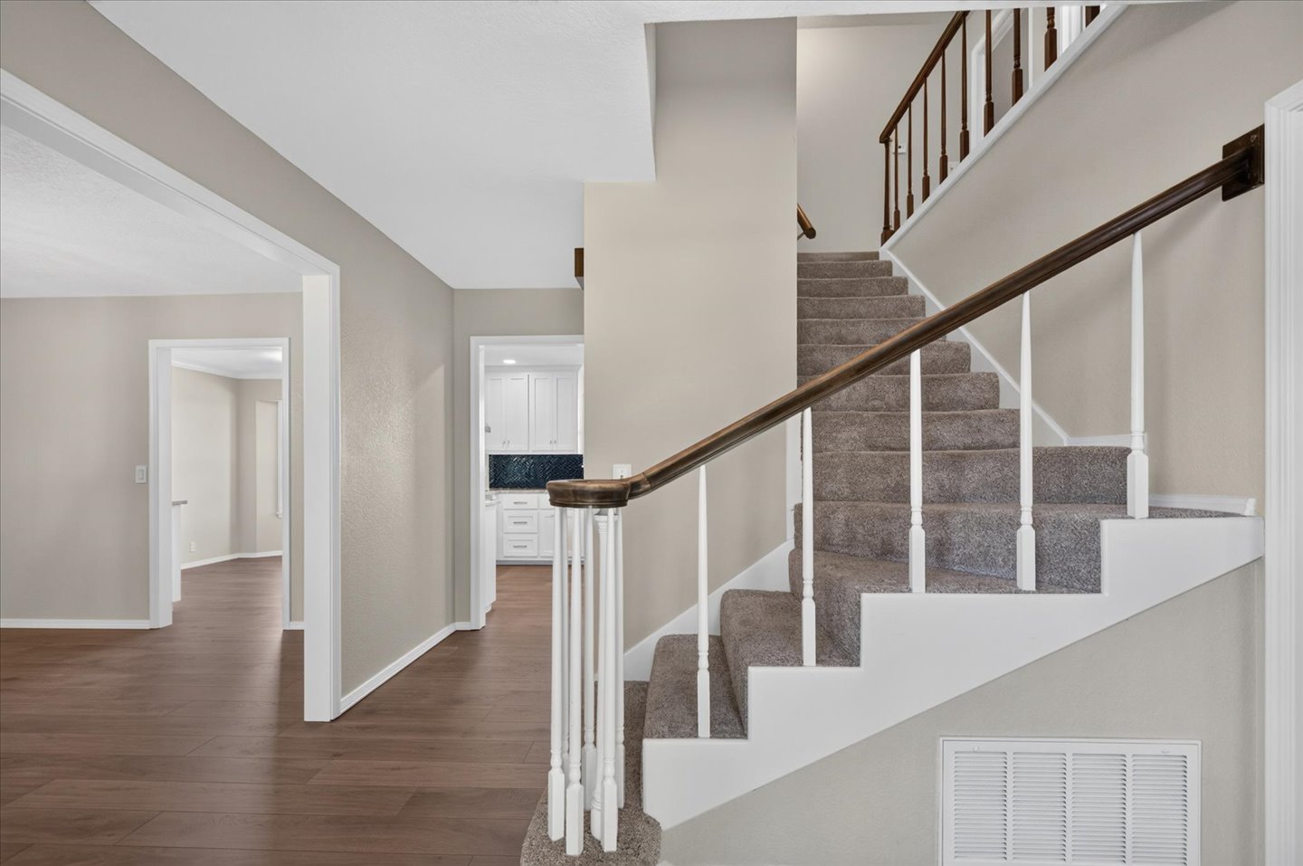 438 Chisholm Circle Property Photo 5
