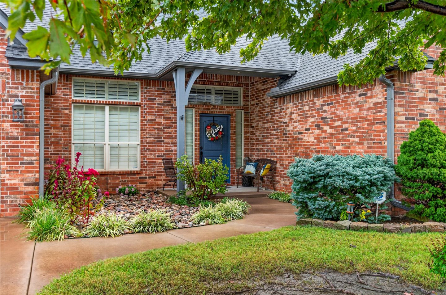 220 Pepper Grass Court Property Photo 4