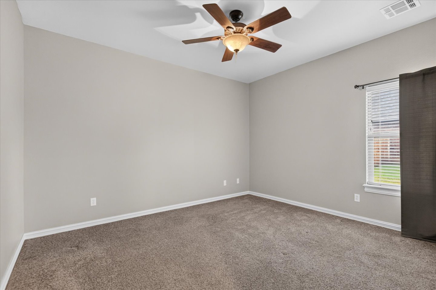 220 Pepper Grass Court Property Photo 20
