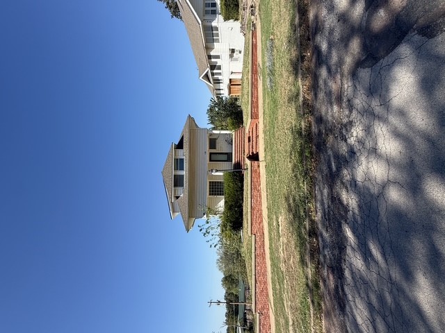 110 S Hickory Street Property Photo 2