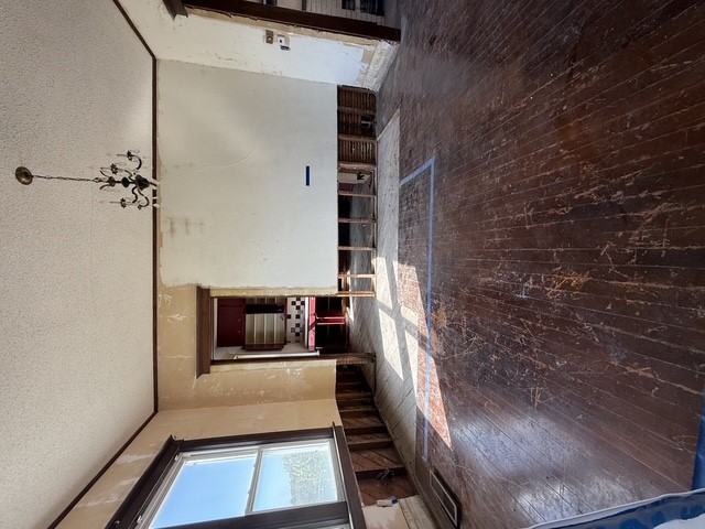 110 S Hickory Street Property Photo 8