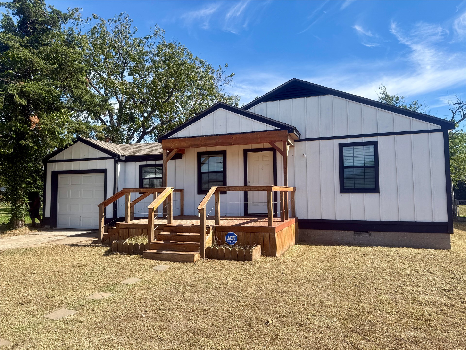 1408 S Penn Property Photo 1