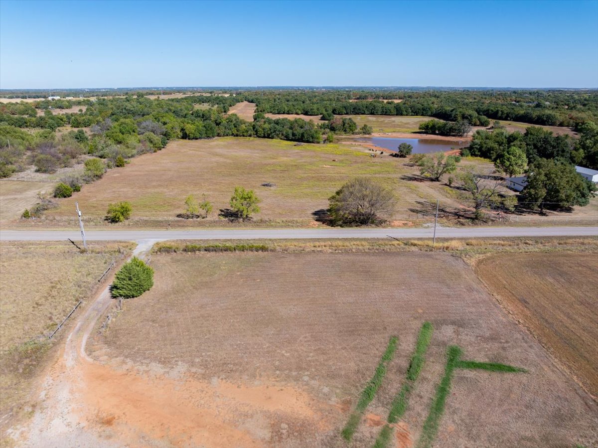12272 240th Street Property Photo 10