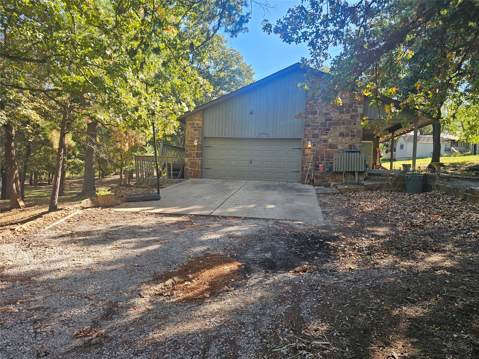 167 N Delmar Drive Property Photo 2