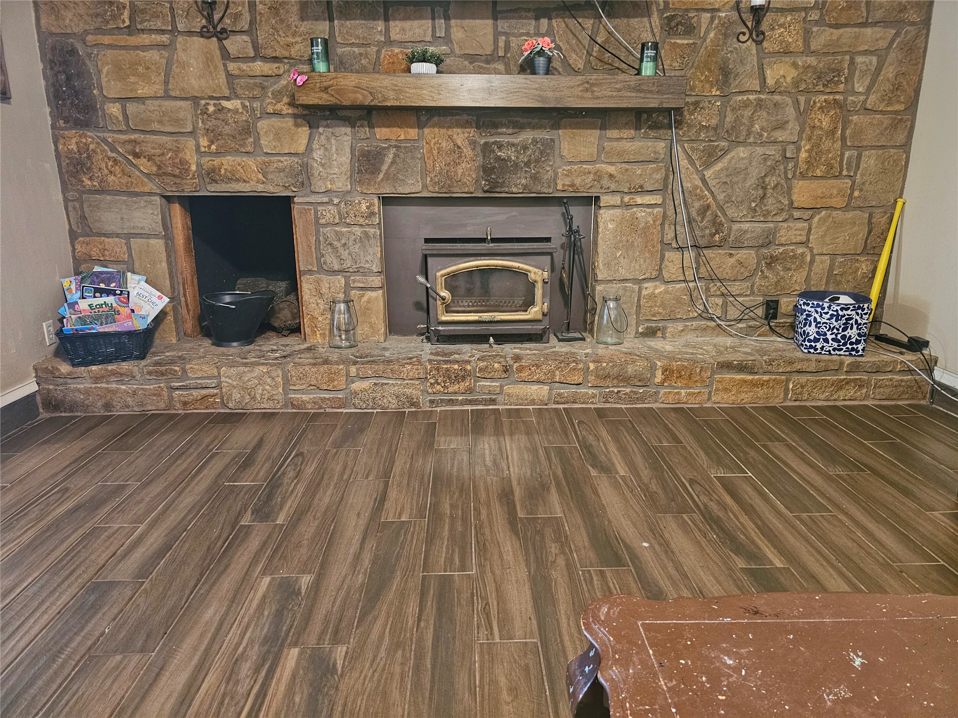 167 N Delmar Drive Property Photo 7