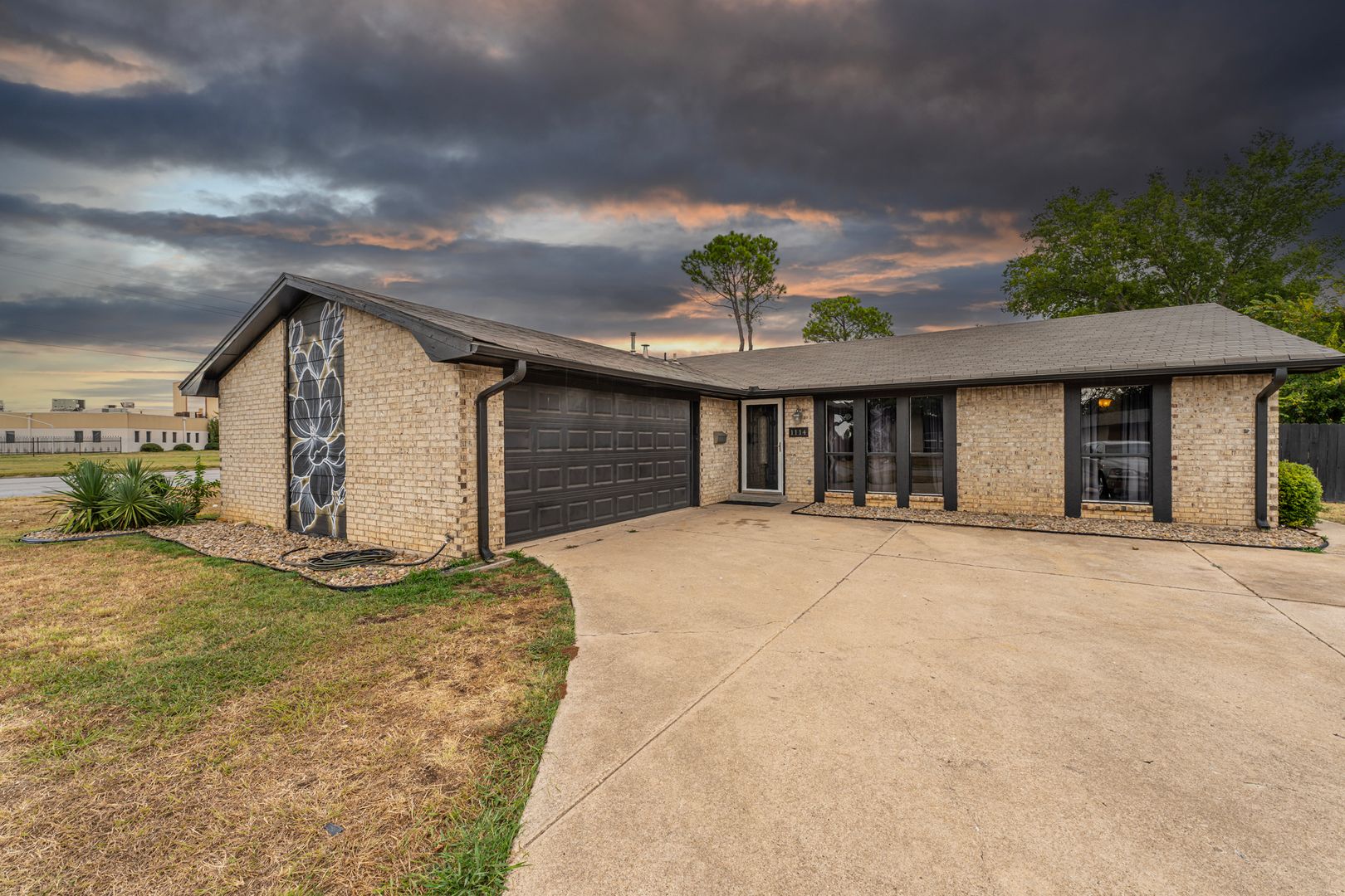 1114 Osage Property Photo 4