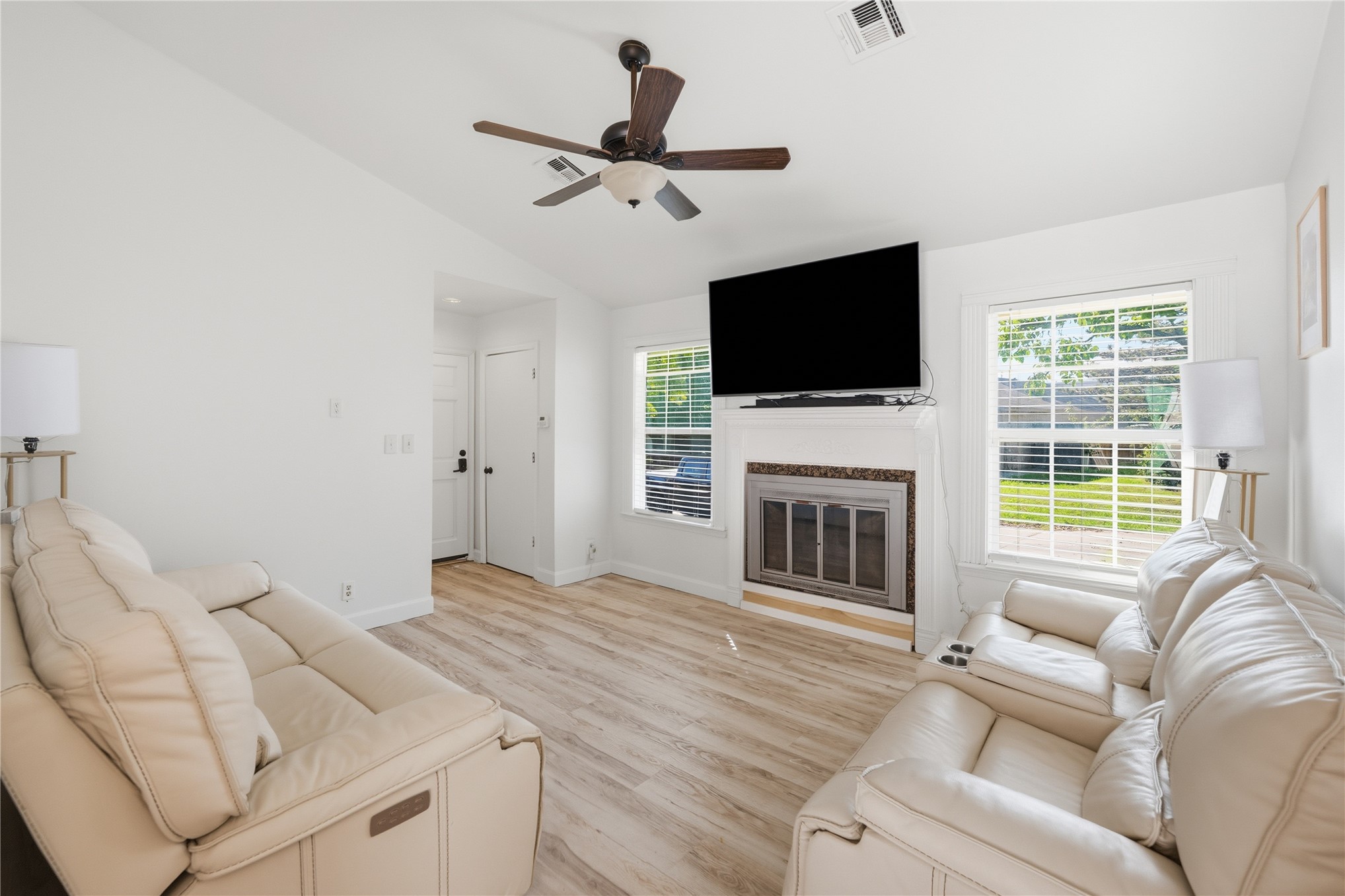 11601 E 84th Court N Property Photo 11