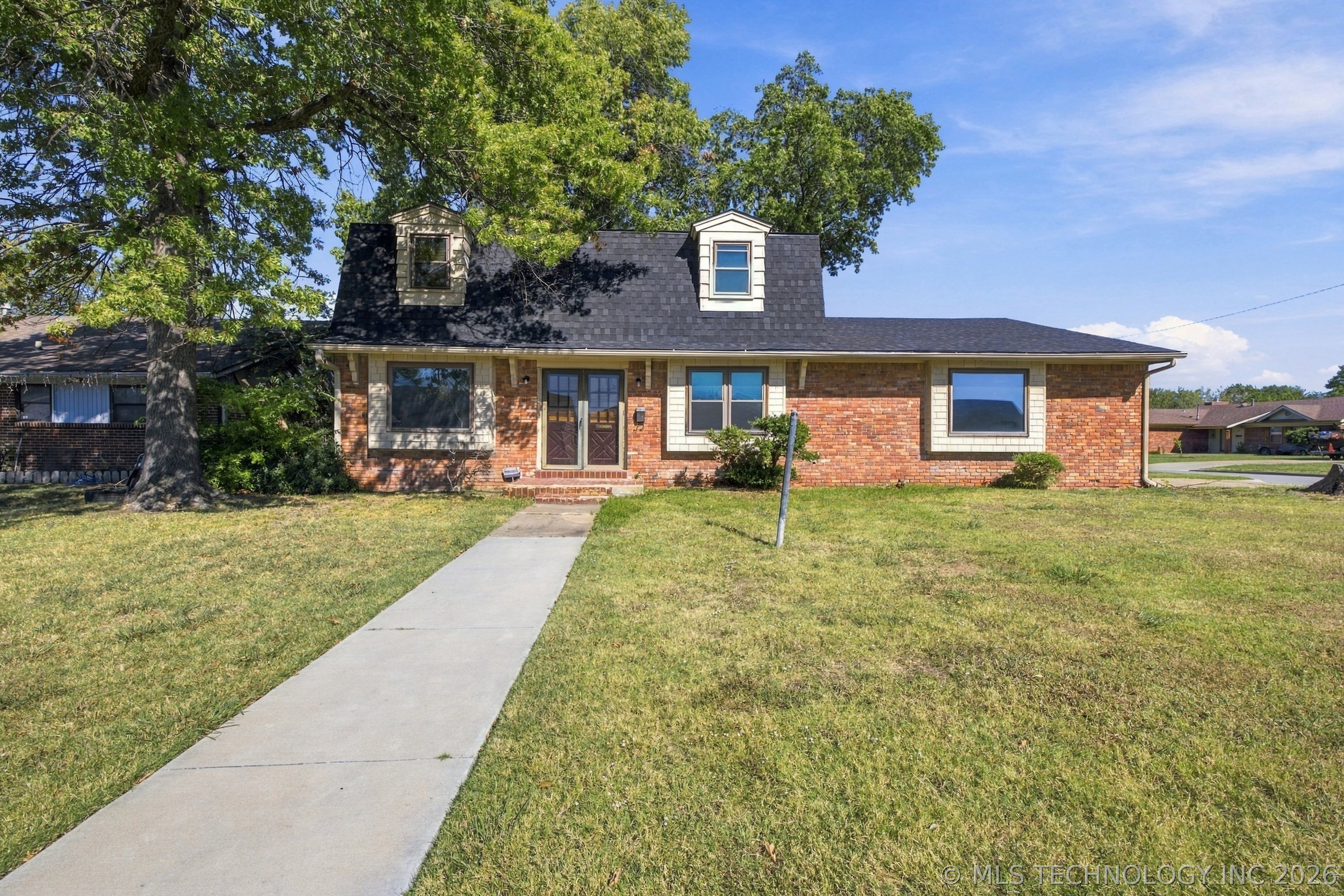 9447 E 40th Place Property Photo 1
