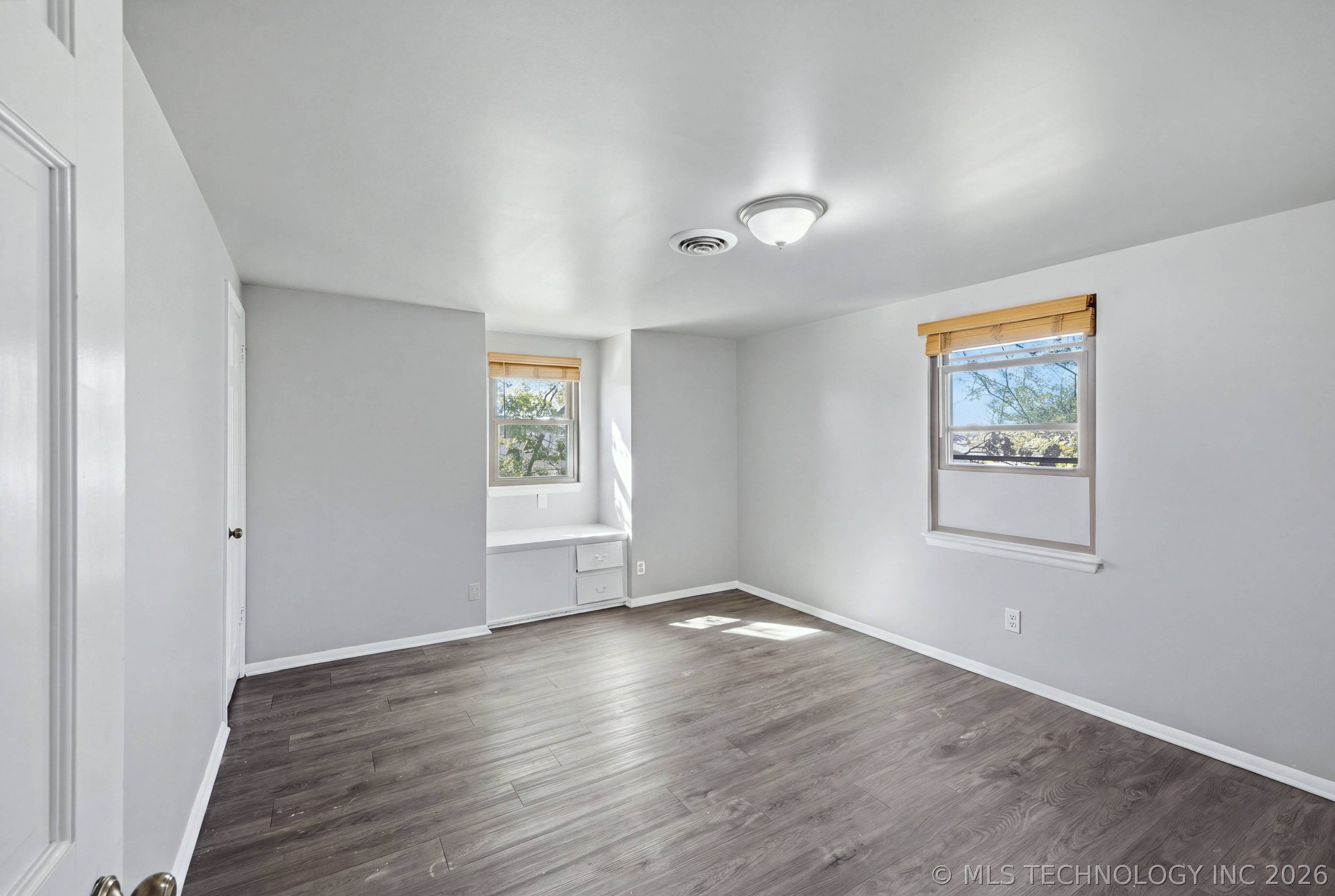 9447 E 40th Place Property Photo 20