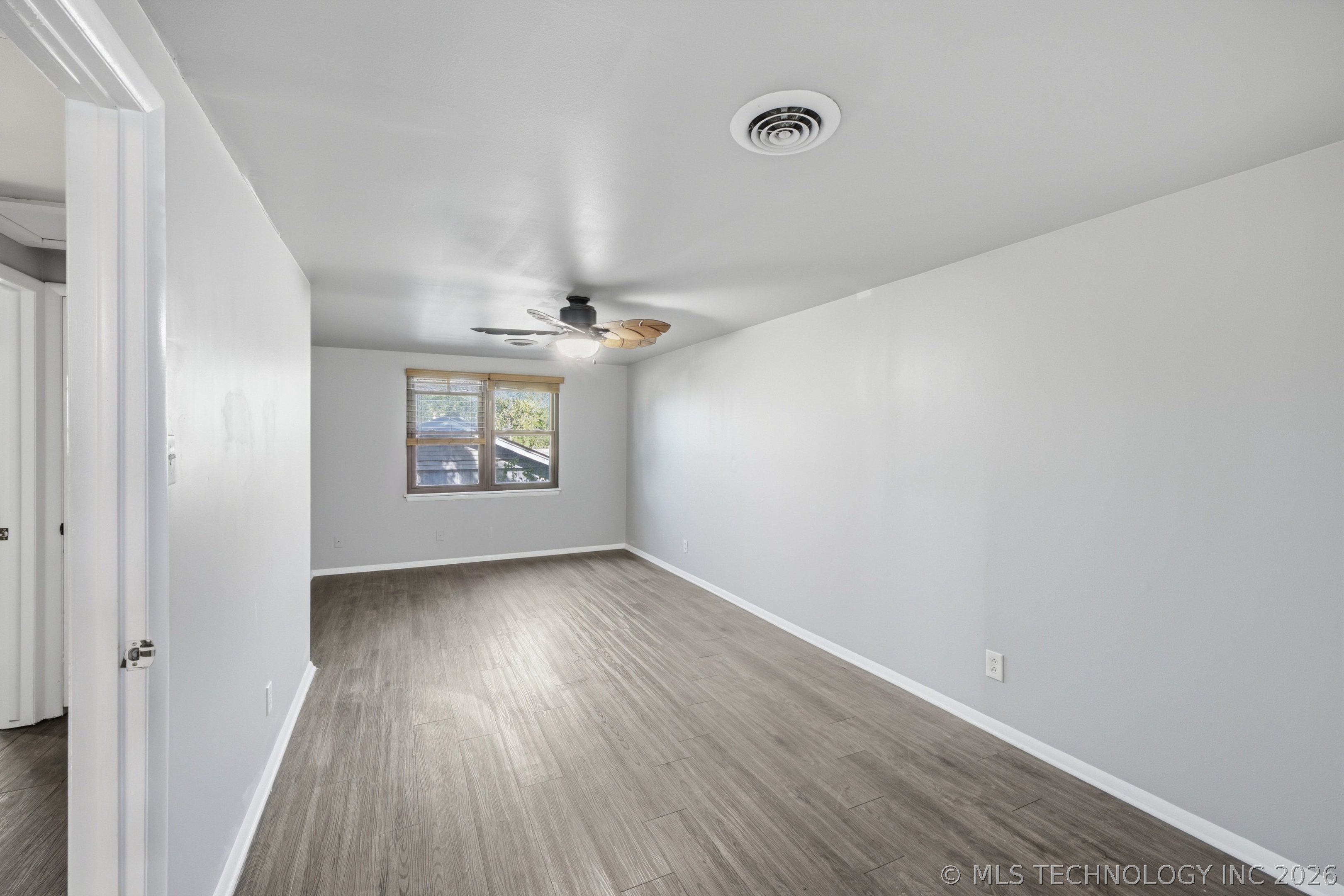9447 E 40th Place Property Photo 25