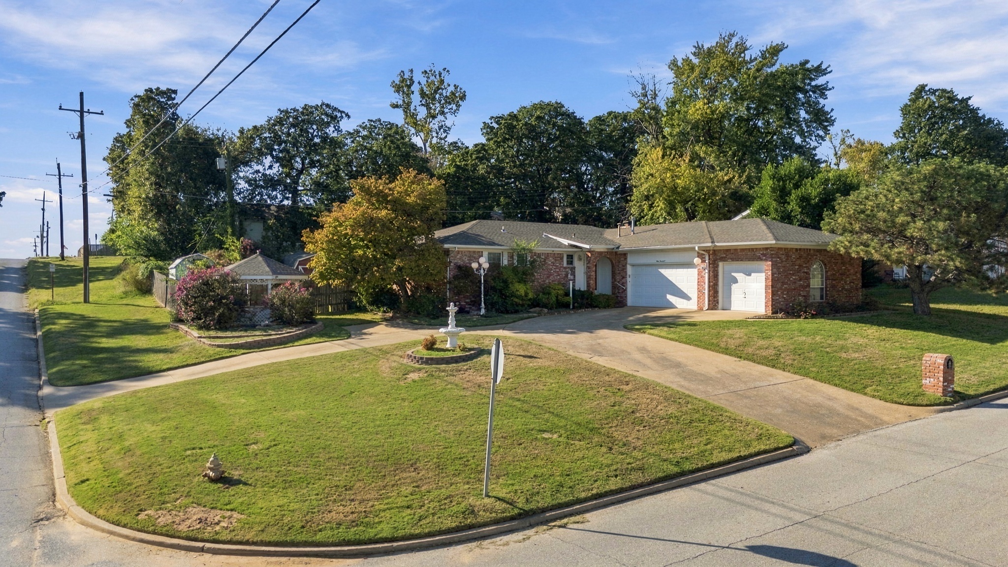 1000 Cedar Avenue Property Photo 2