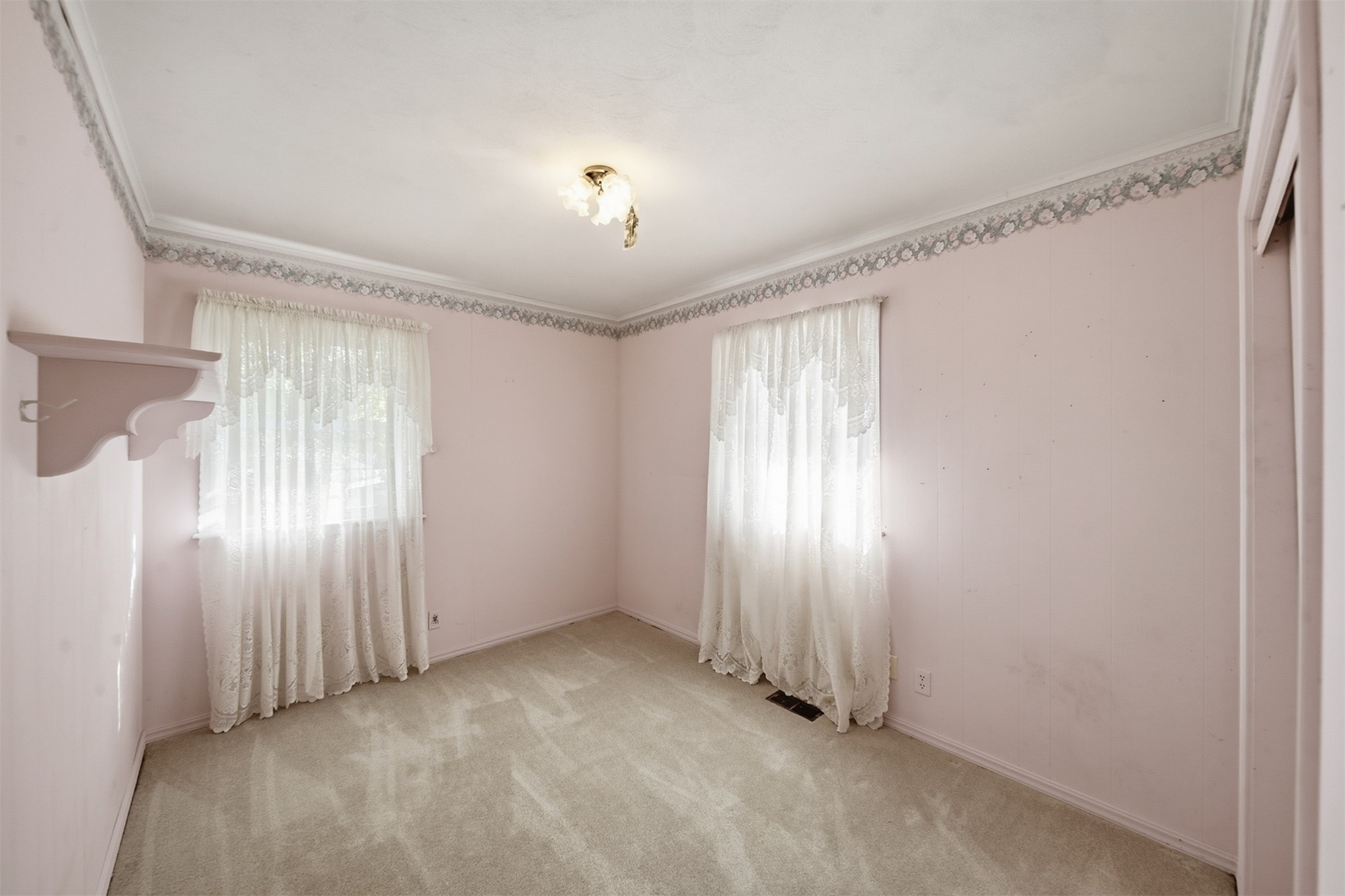 1000 Cedar Avenue Property Photo 15