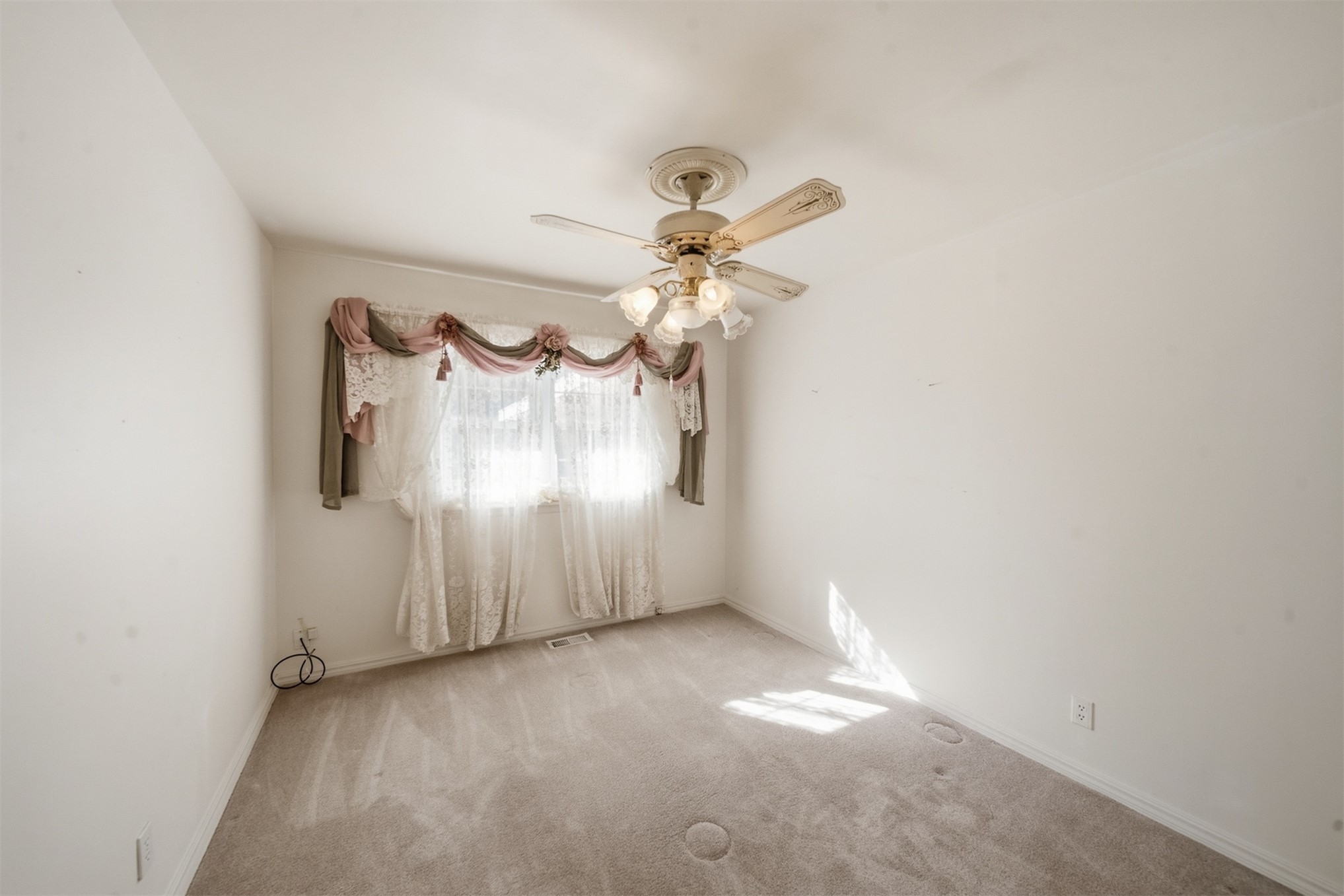 1000 Cedar Avenue Property Photo 17