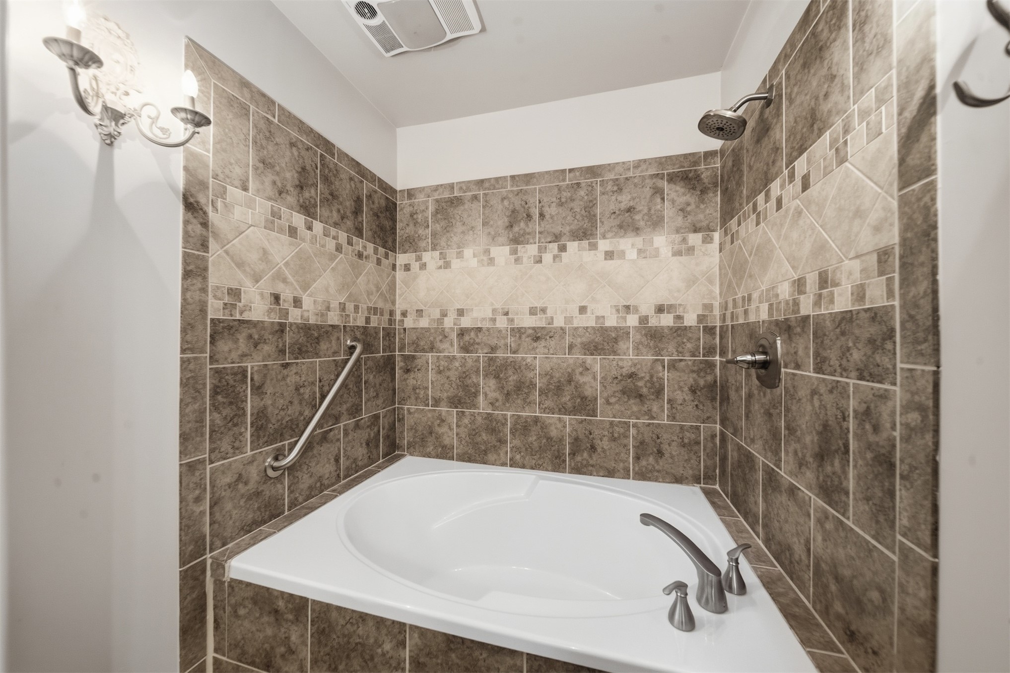 1000 Cedar Avenue Property Photo 20