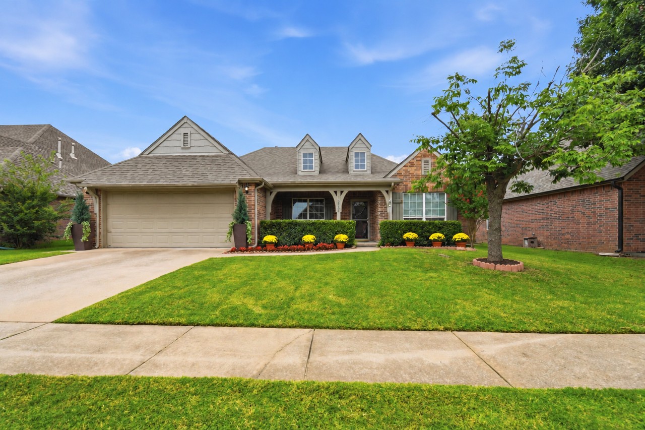 12521 S Date Place Property Photo 1