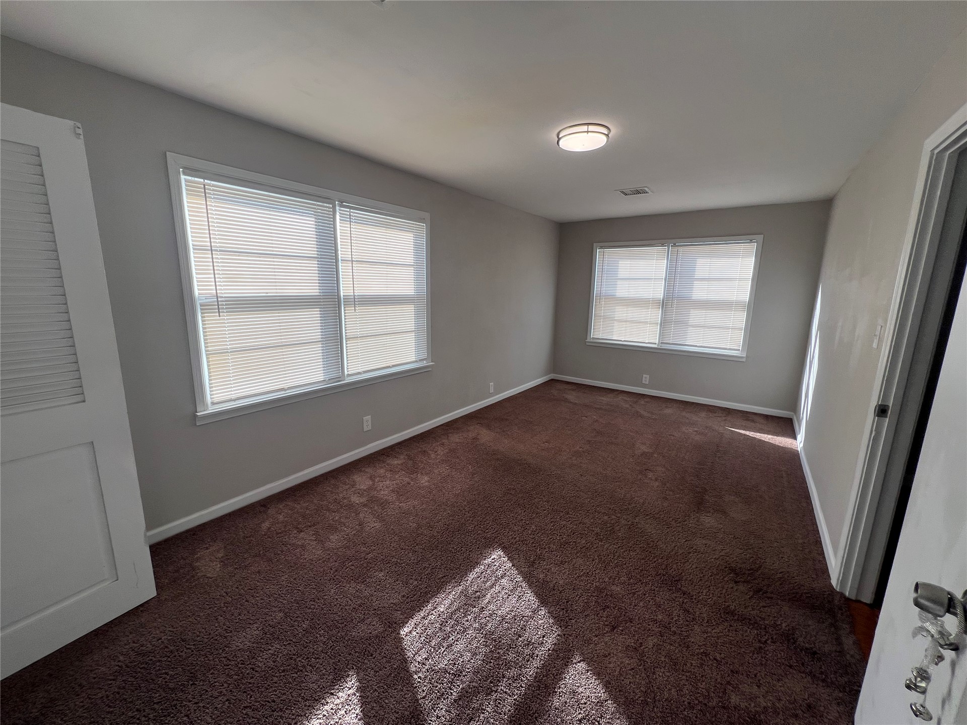 224 S Cedar Street Property Photo 6
