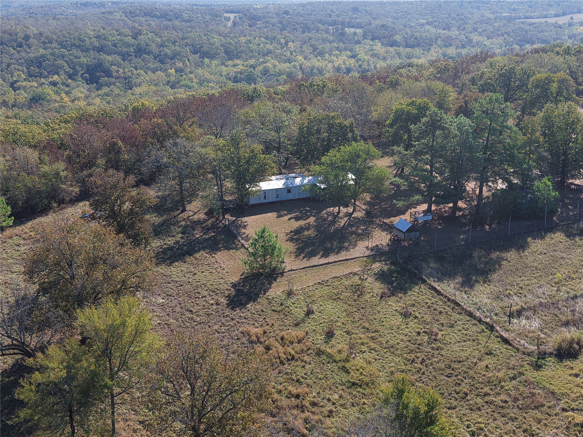104453 S 4769 Property Photo 16