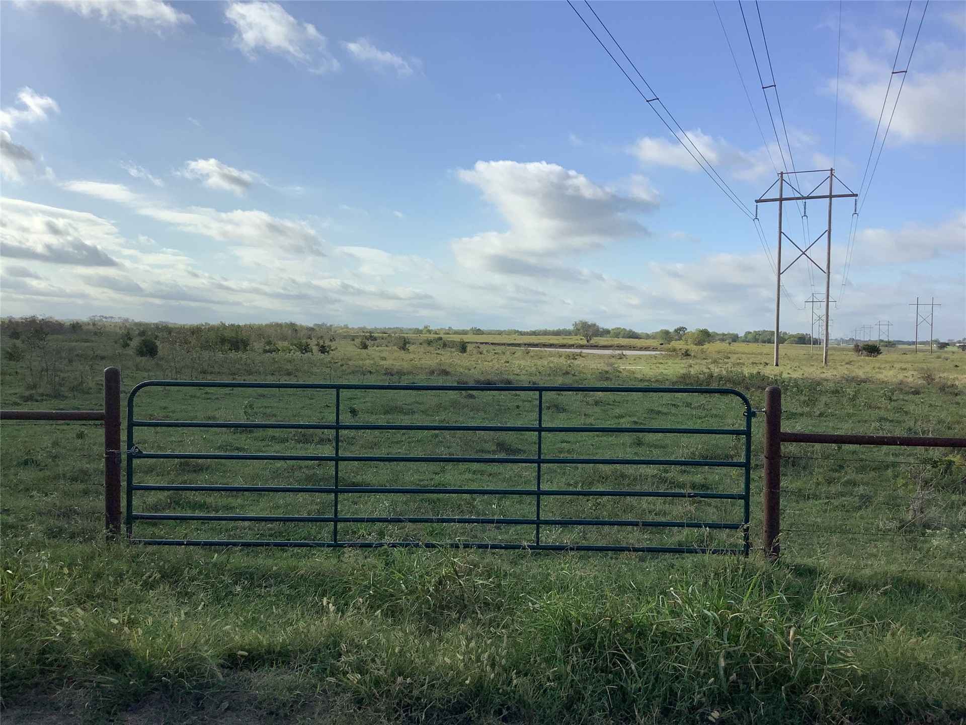 N 437 Road Property Photo 2